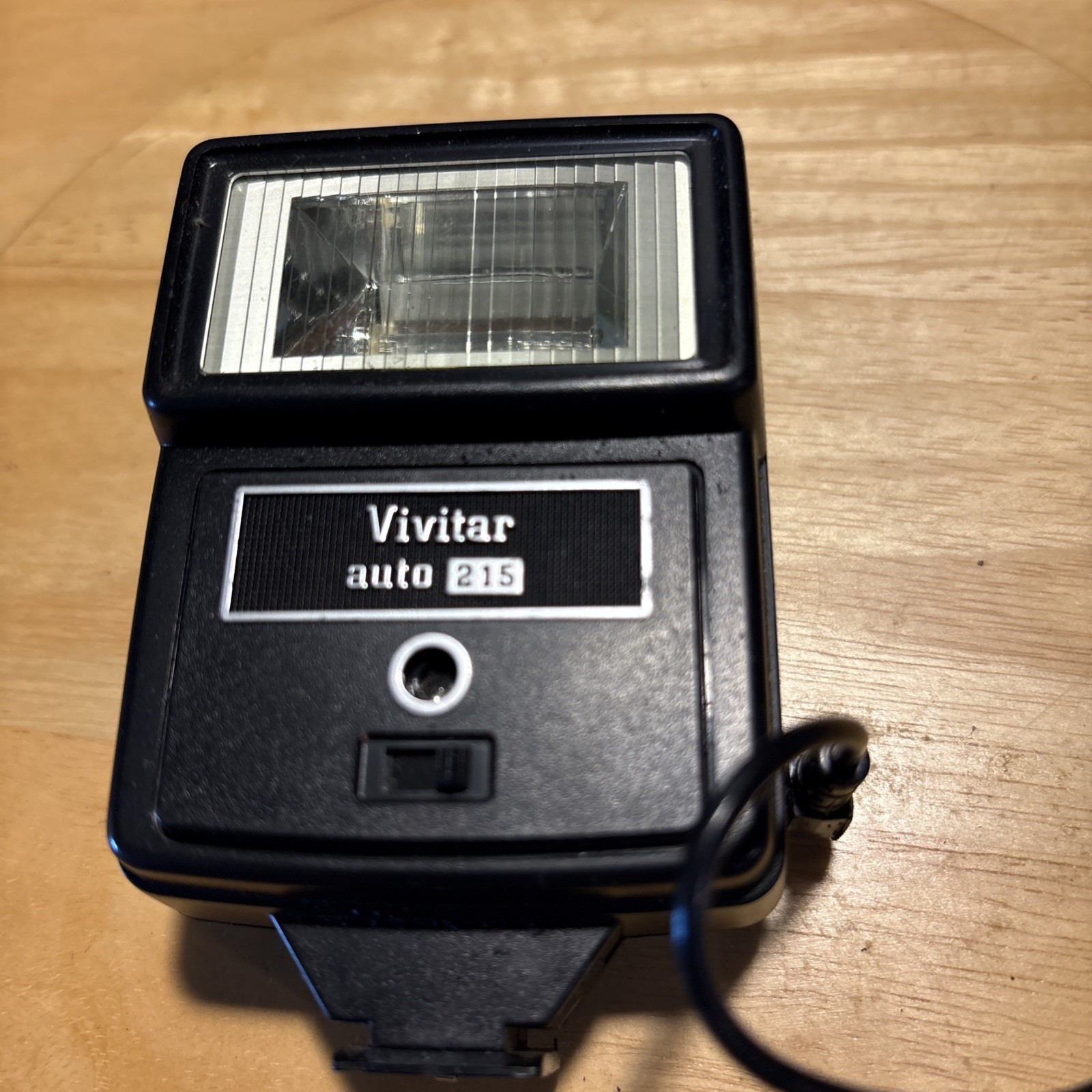 VIVITAR Auto 215 Shoe Mount Flash UNTESTED