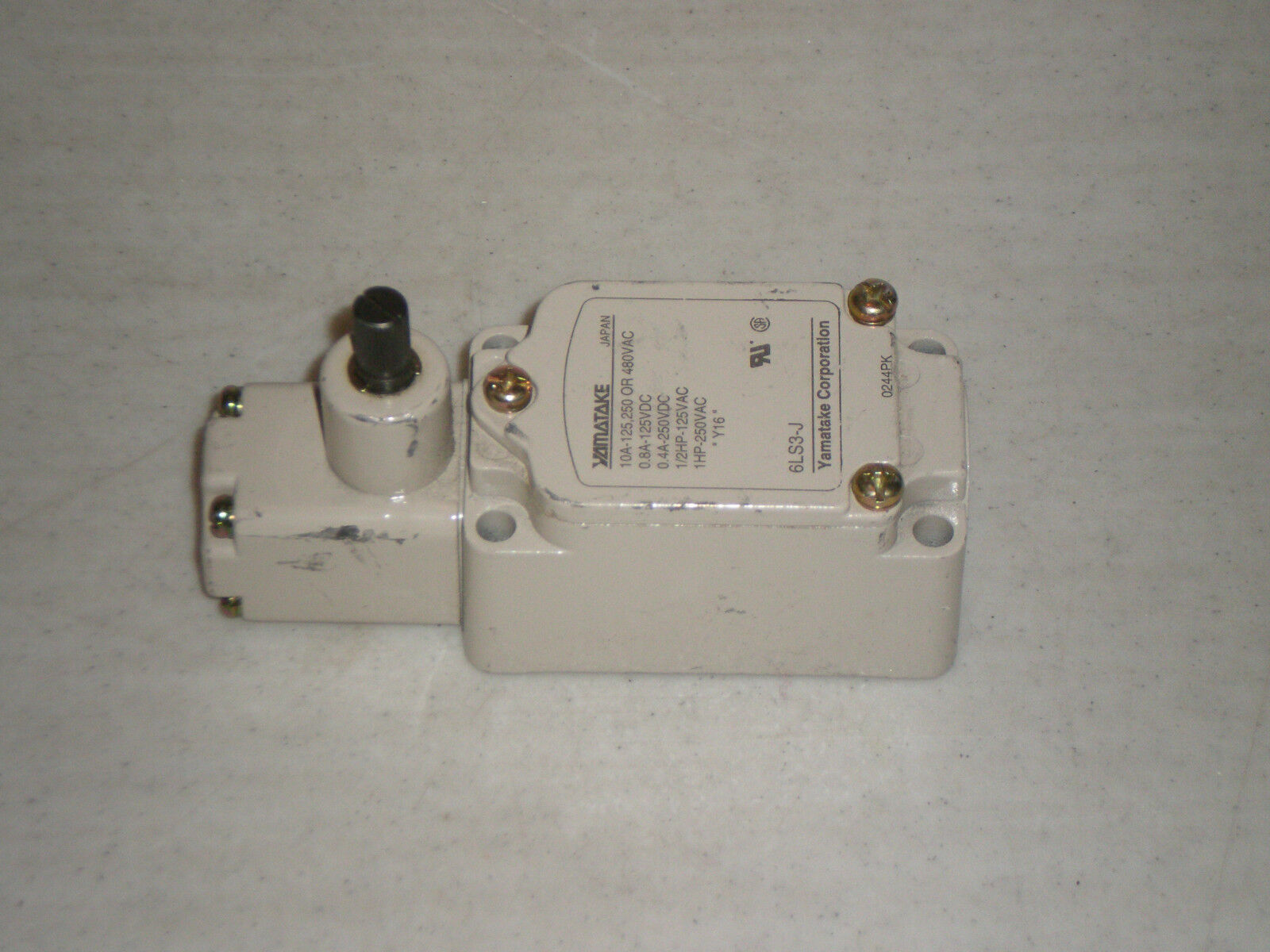 Yamatake 6LS3-J Limit Switch 6LS3J Free Shipping!