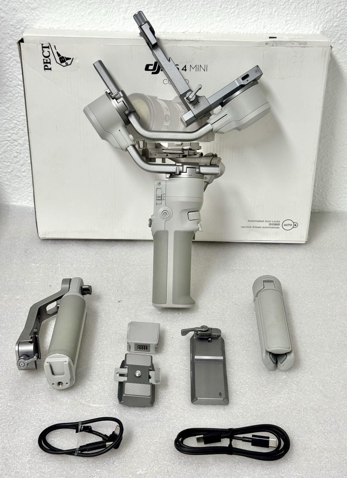 DJI RS 4 Mini Combo Gimbal Stabilizer Complete Set MPN HG7717 #C3