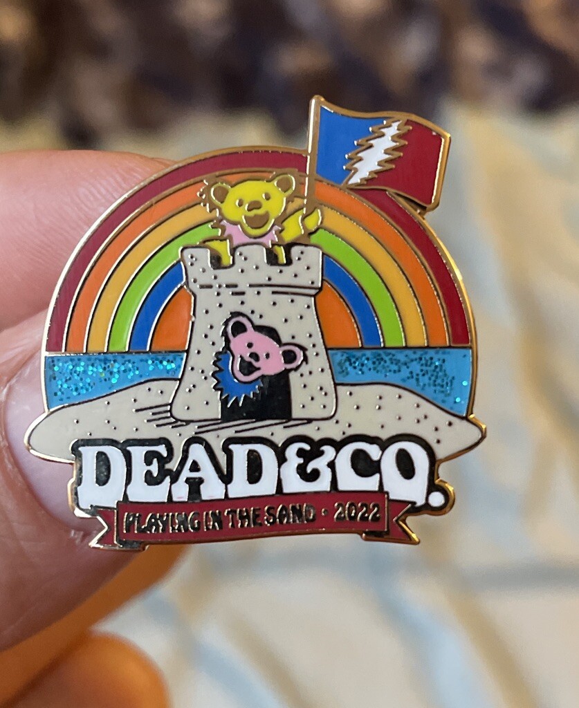 DEAD And COMPANY 2022 Pin PLAYING IN THE SAND Mexico - RARE