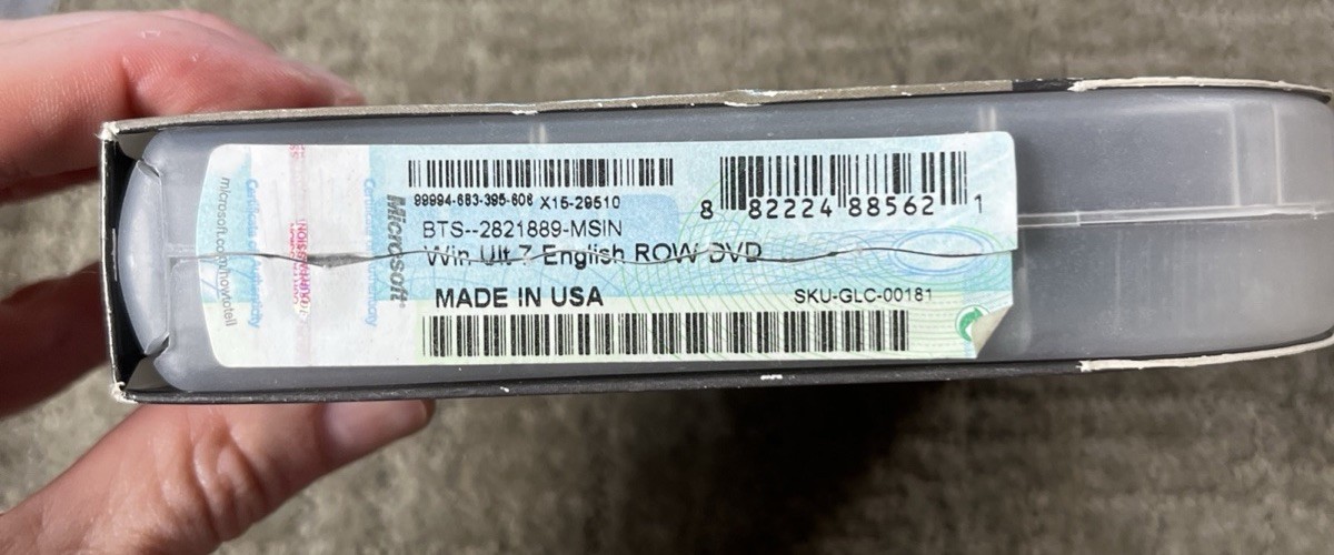 Microsoft Windows 7 Ultimate 32 Bit and 64 Bit DVDs Box License Key