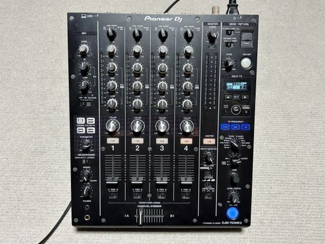 Pioneer DJ DJM-750MK2 4-Channel Professional DJ Mixer Beat FX Tested