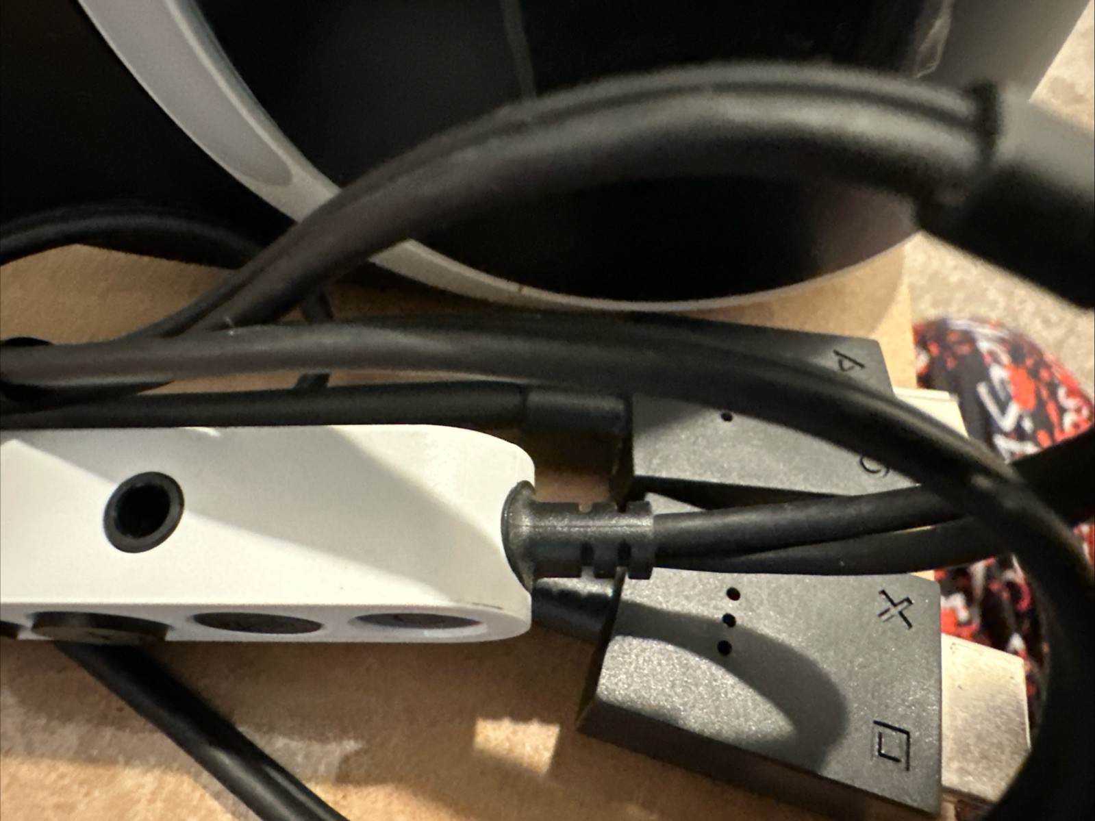 Sony PlayStation VR Headset PSVR CUH-ZVR1 PS4 PS5 V1 Untested For Parts Repair