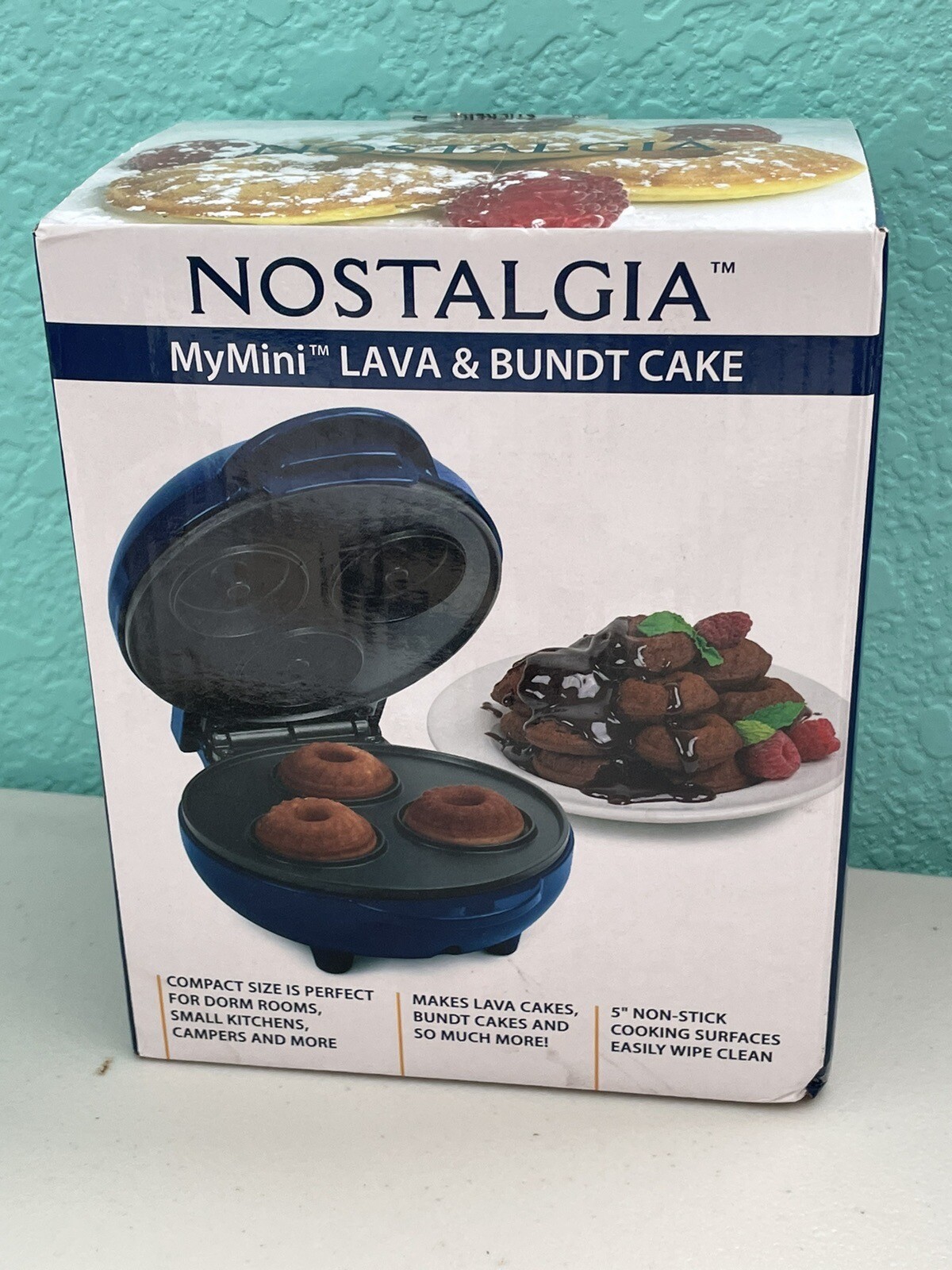 Nostalgia MyMini Lava & Bundt Cake Maker, Mini Breads, Mini Muffins Blue NEW