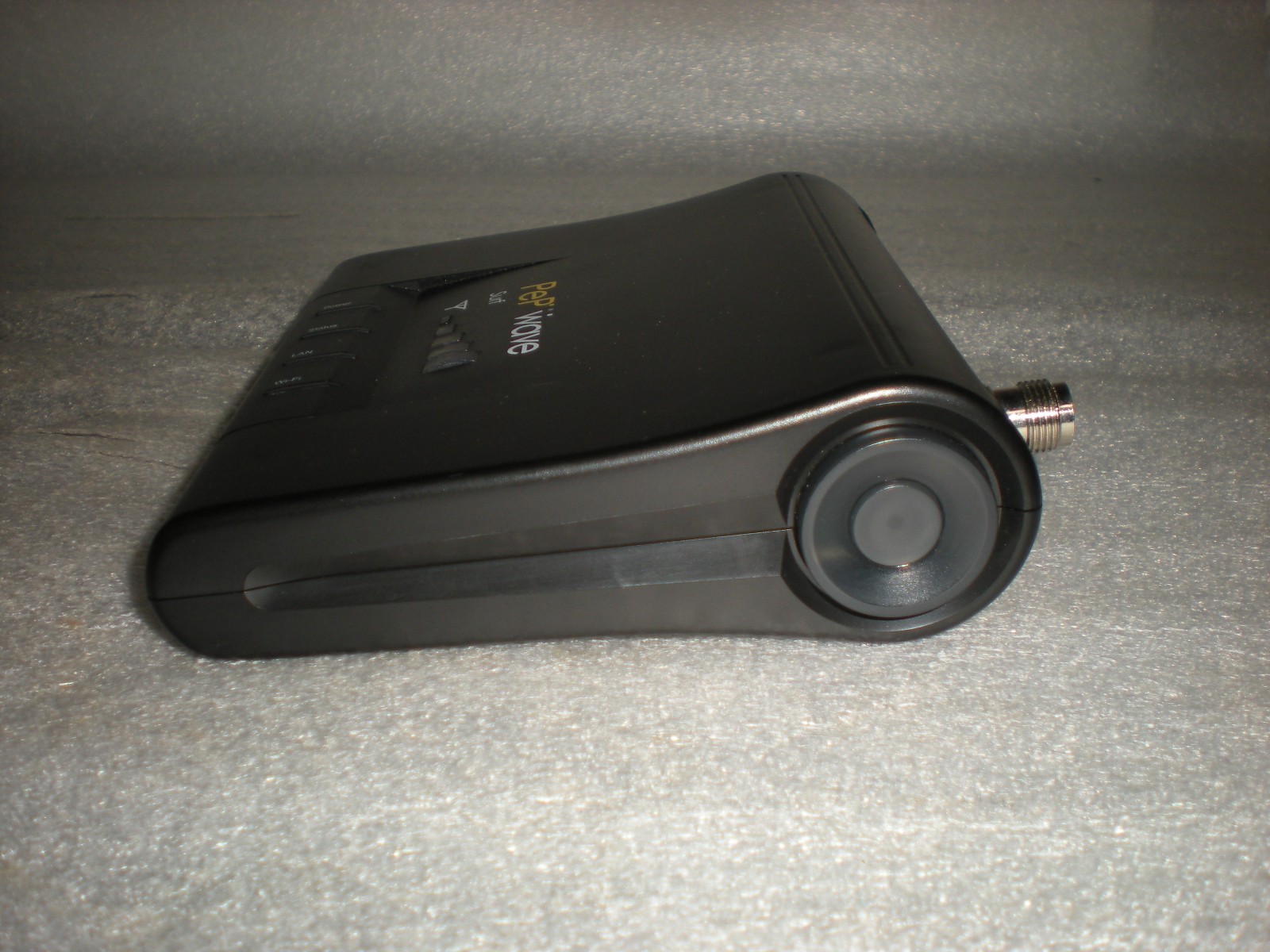 PePWave Surf 200 Wireless Access Point Wi-Fi Modem ONLY NO ADAPTER OR ANTENNA