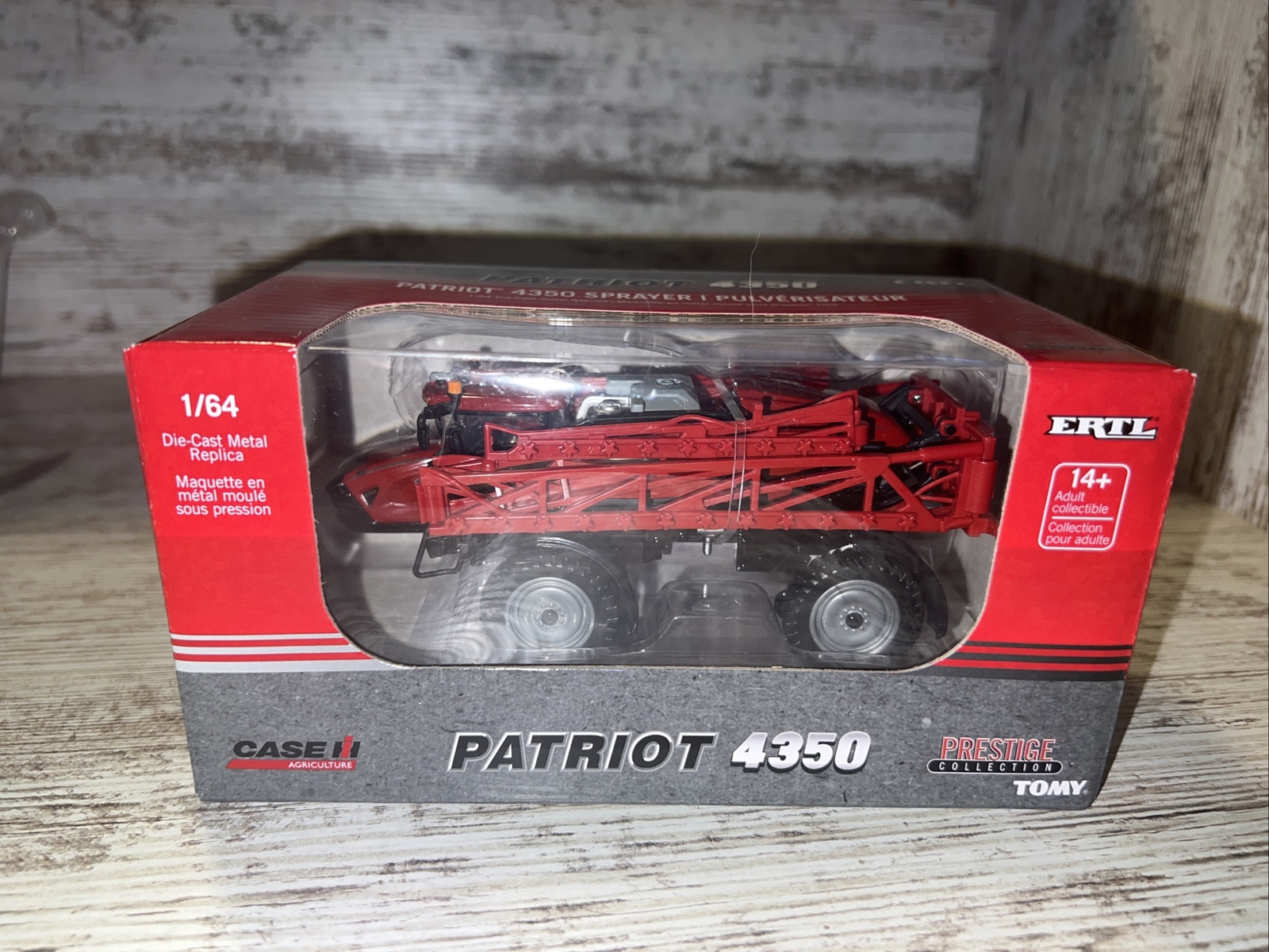 1/64th Case IH Patriot 4350 Self-Propelled Sprayer ERTL Prestige Collection Ertl
