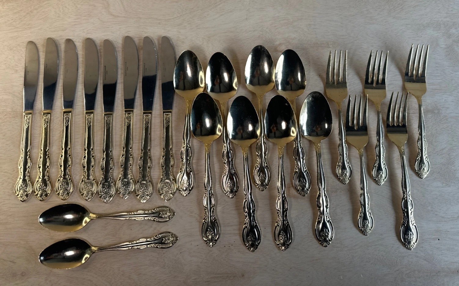 🔥 International Stainless Flatware Set Chantilly Pattern Rococo VTG 23 Pc Set