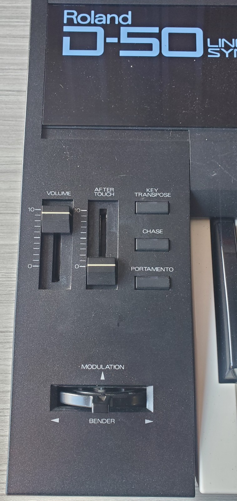 Roland D-50 Linear Synthesizer – 61-Key Digital Classic Keyboard / Synth READ