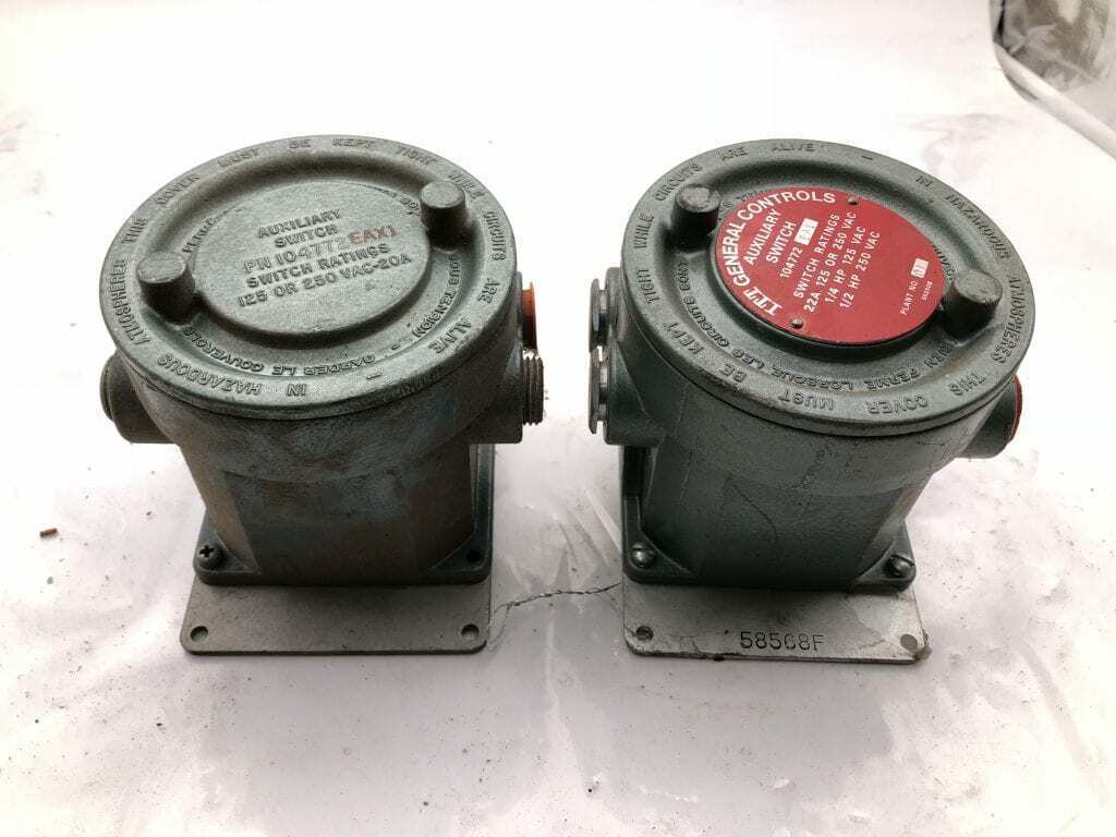 ITT General Controls Auxiliary Switch 104772EA1 / 104772EAX1 2 pcs.