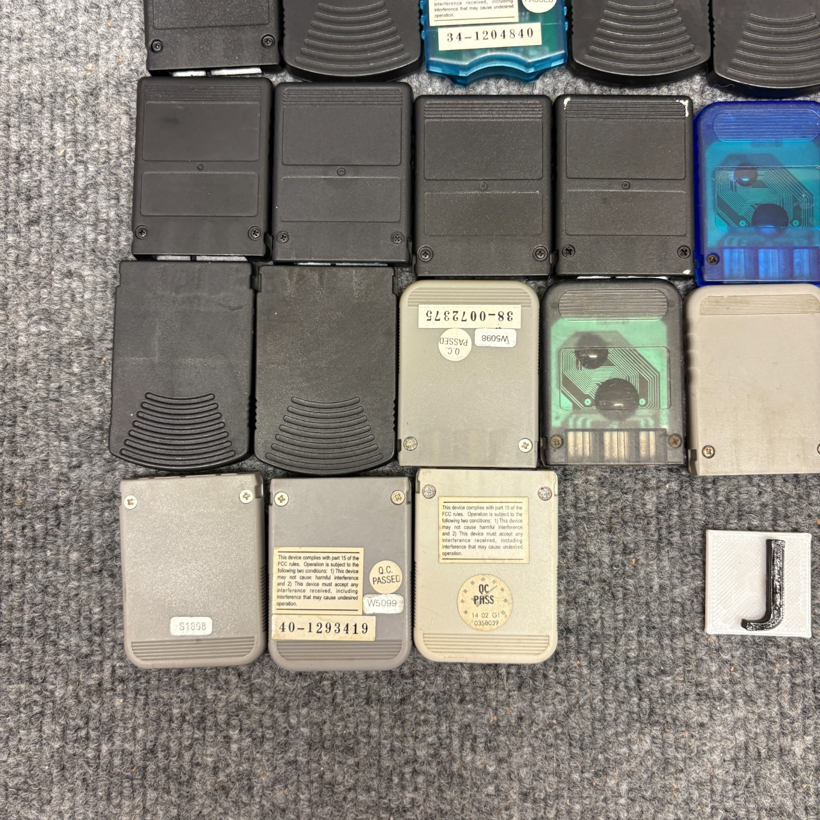 Huge Playstation 1 & 2 8MB Memory Cards Dongles PS1 & PS2 Lot Bundle UNTESTED