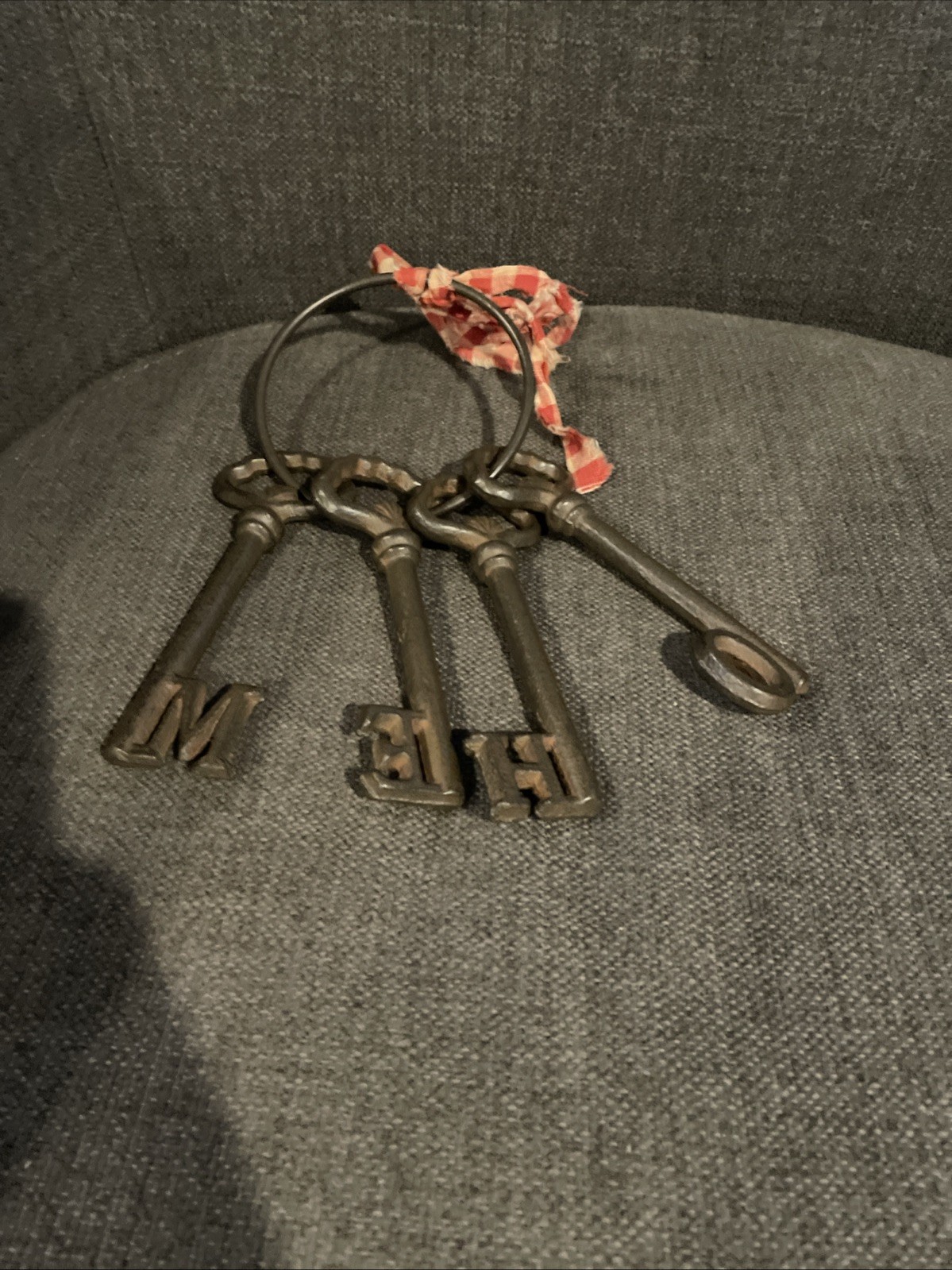 Skeleton Keys - Home - Cast Iron