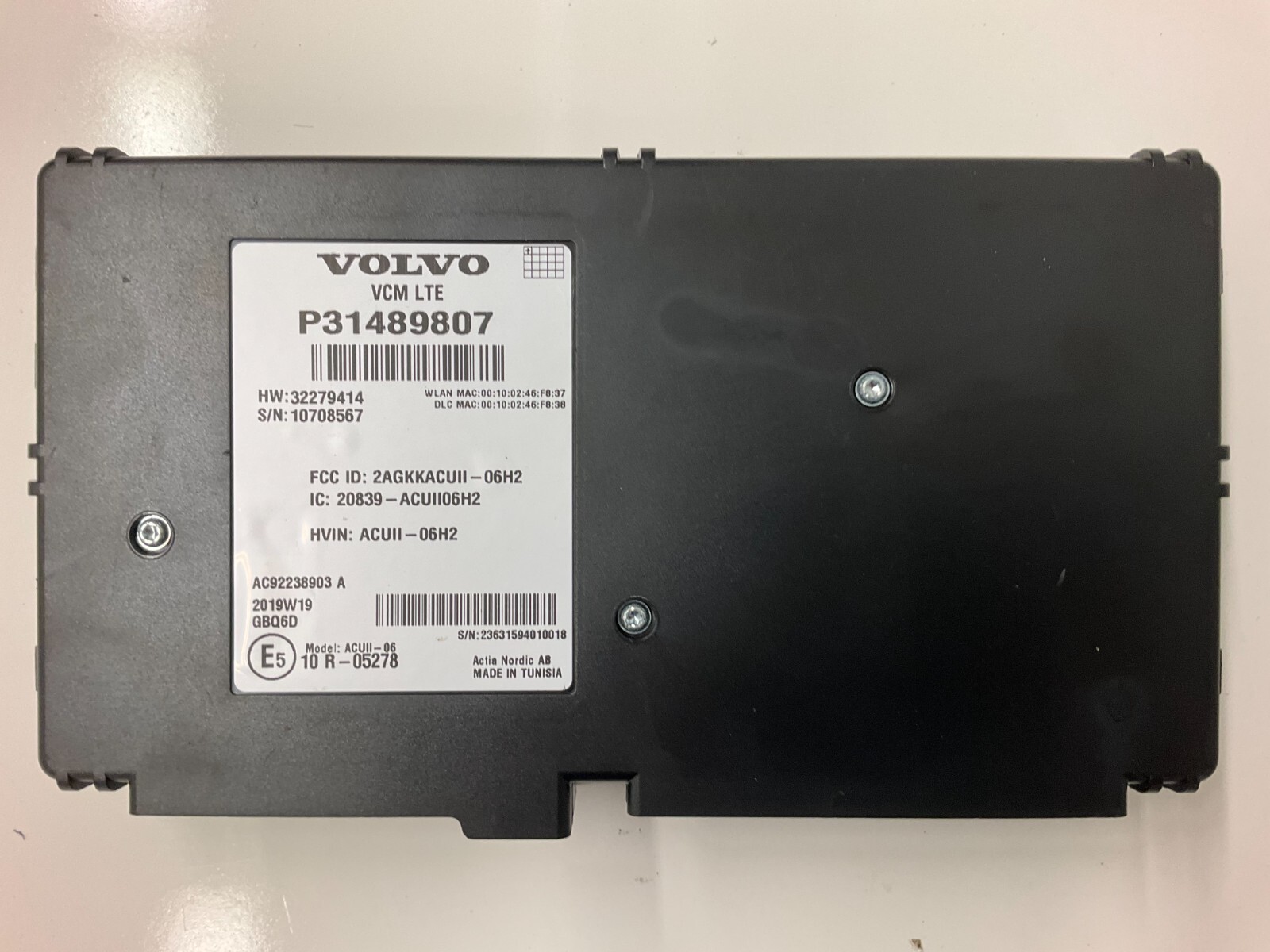 19-21 S60 V60 Communication Connectivity Module VCM 31489807 32279414