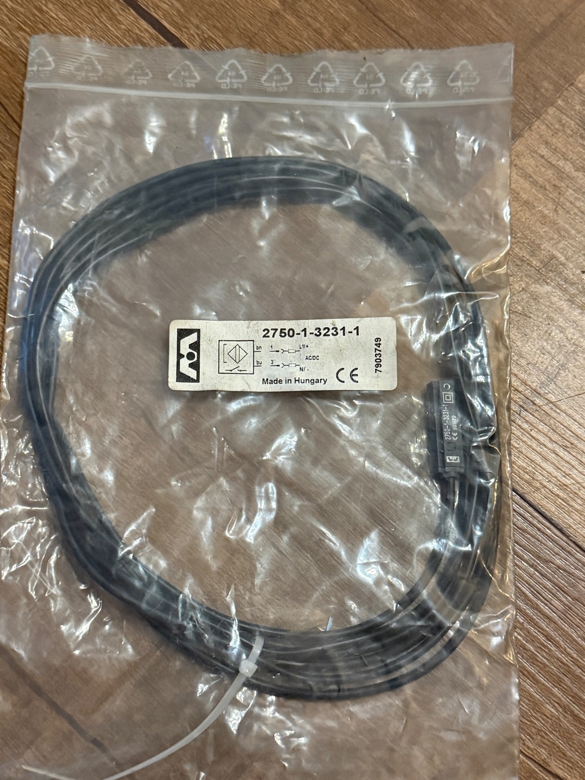 Mecman Proximity Switch 2750-1-3231-1 99W48 New