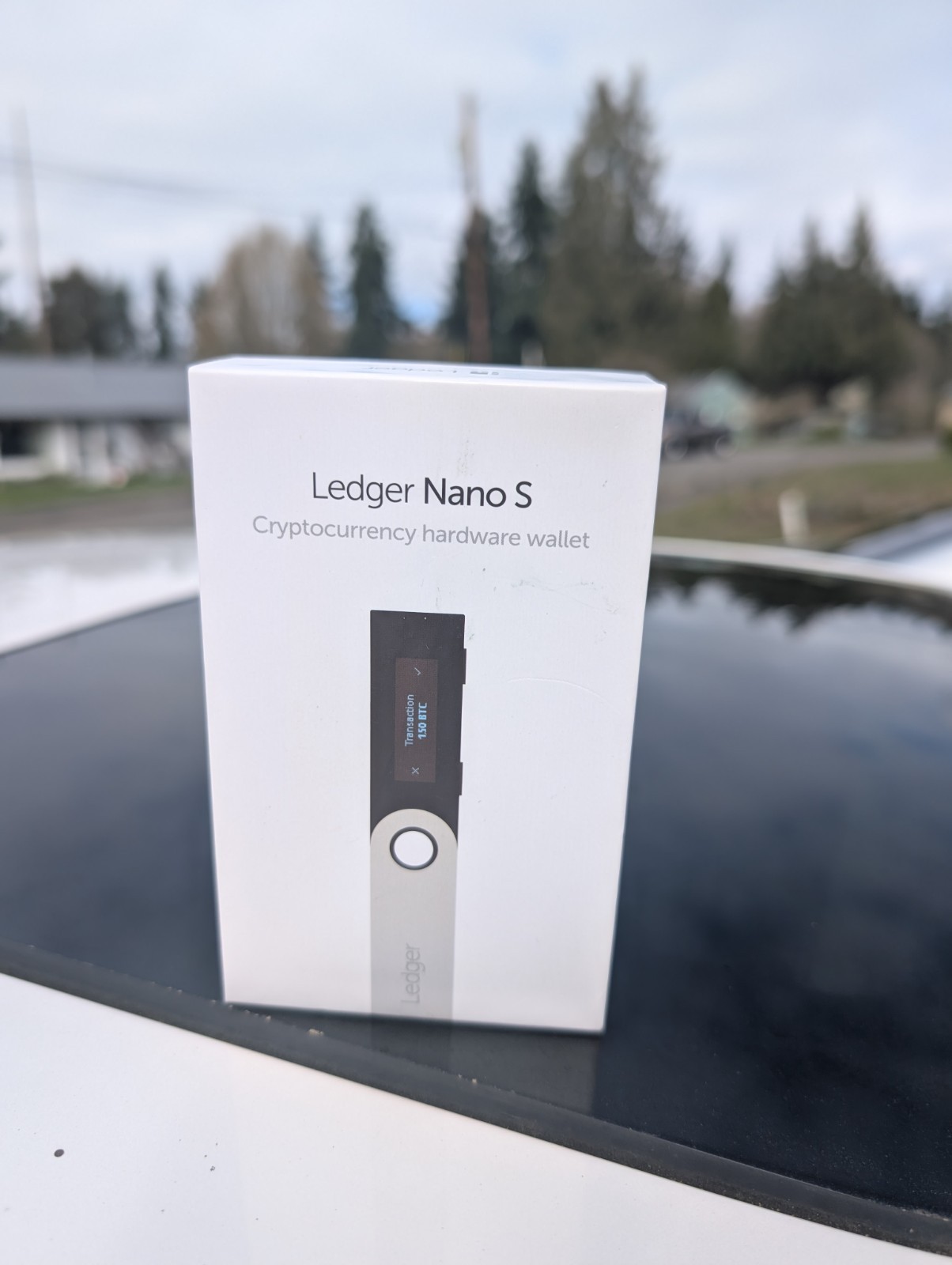Ledger Nano S - Cryptocurrency Hardware Wallet - Bitcoin Digital Currency Storer