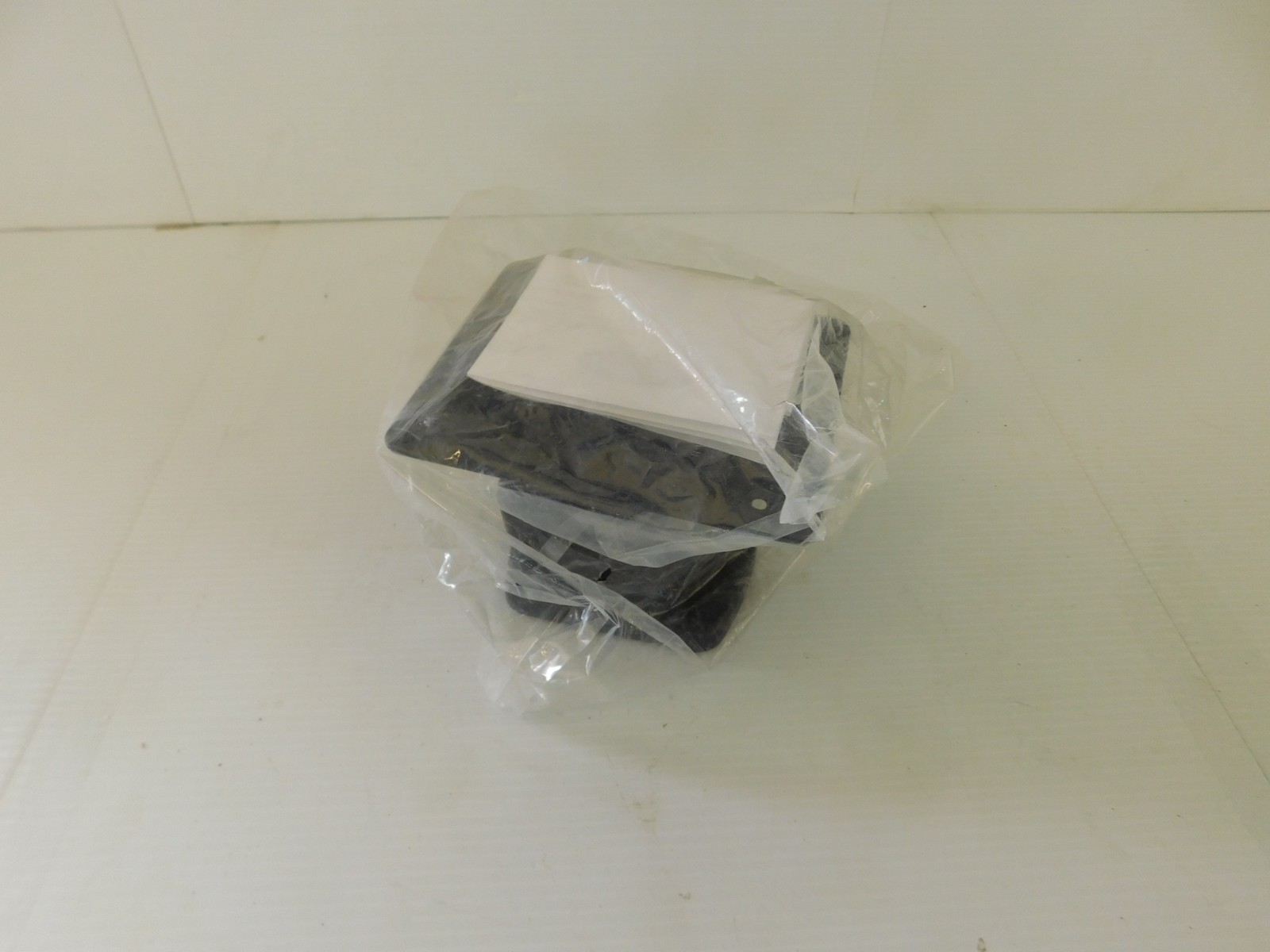 INGENICO I6000 AND ISCXXX SERIES INGENICO STAND MODEL SEN350821 (ACS107)