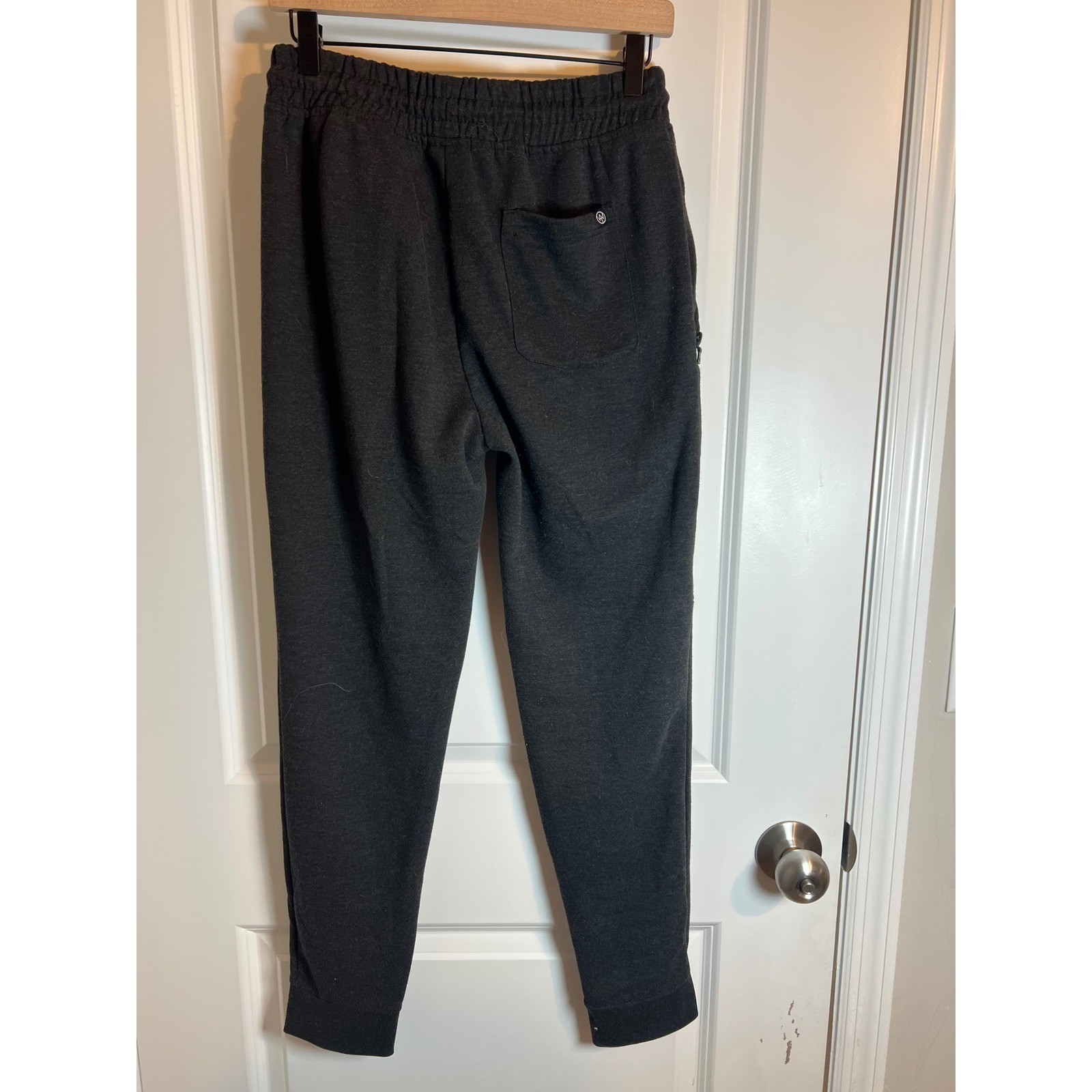 WT02 Charcoal Gray Athletic Jogger Pants M Zip Pockets Drawstring Gym Lounge