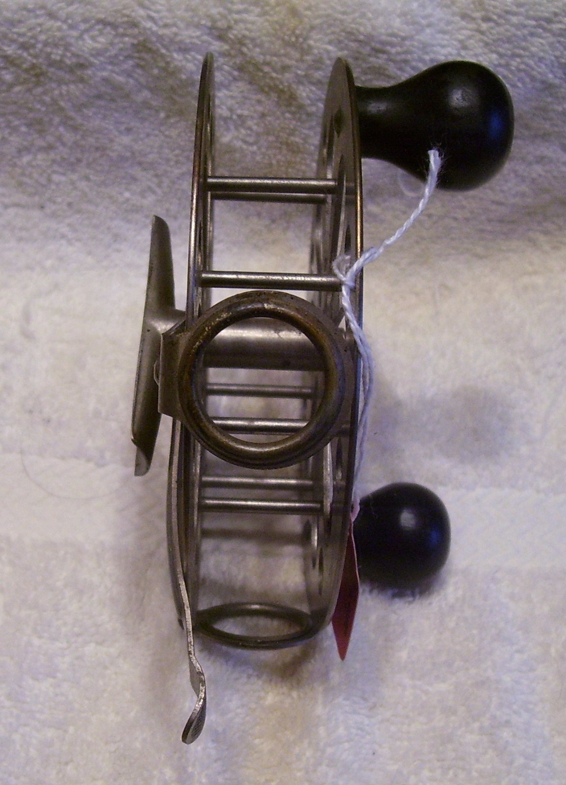 VINTAGE PFLUEGER TAXIE REEL 2/17/20B FAIRLY NICE