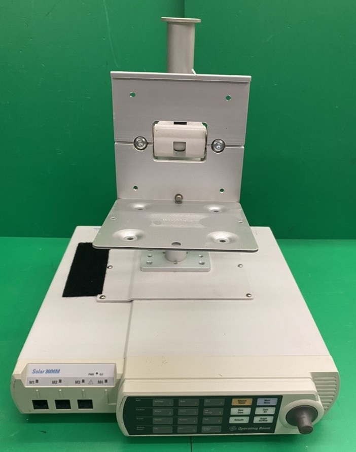 GE Solar 8000m Patient Monitor System-used
