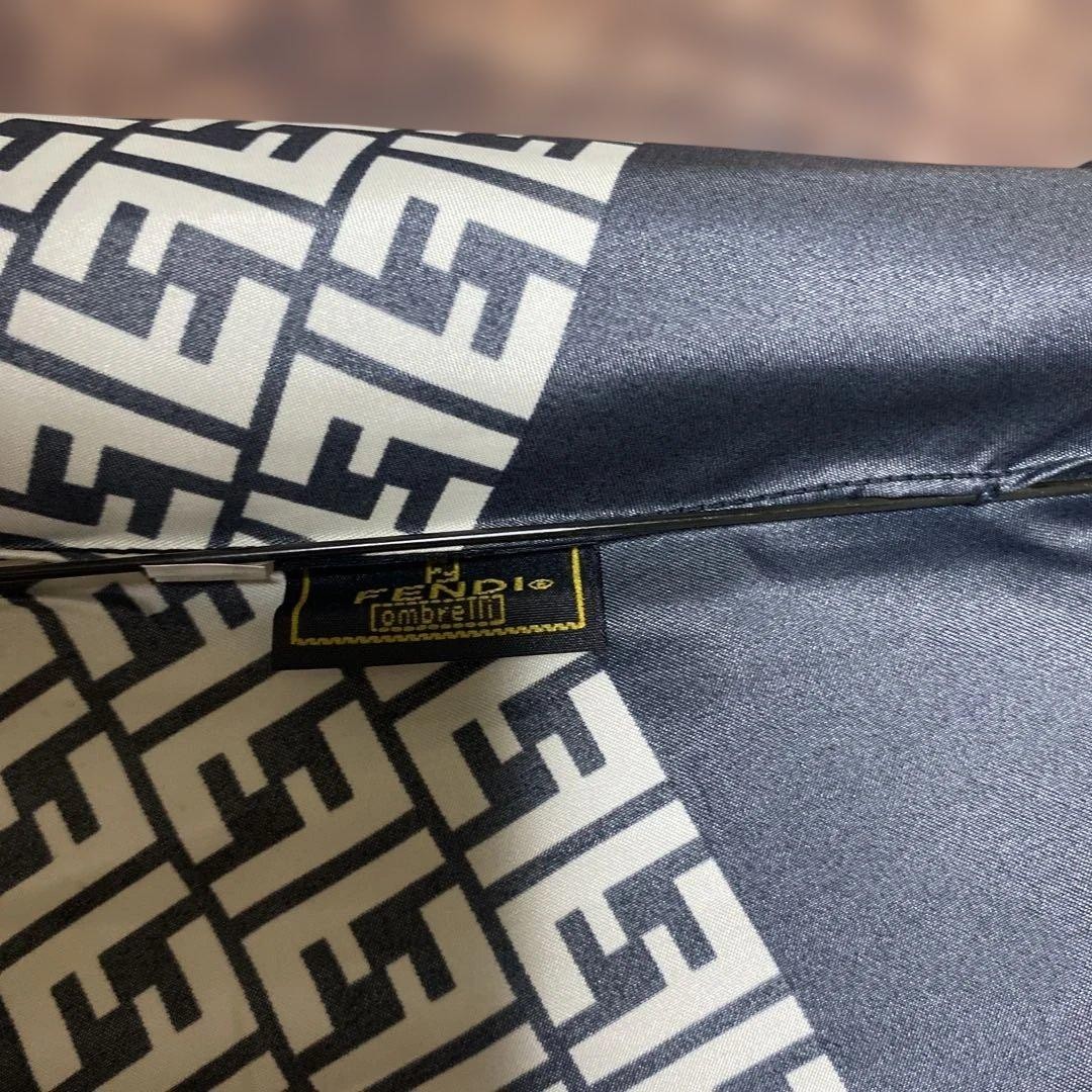 FENDI Folding Umbrella Black Logo Foldable Fashion Accessory Authentic