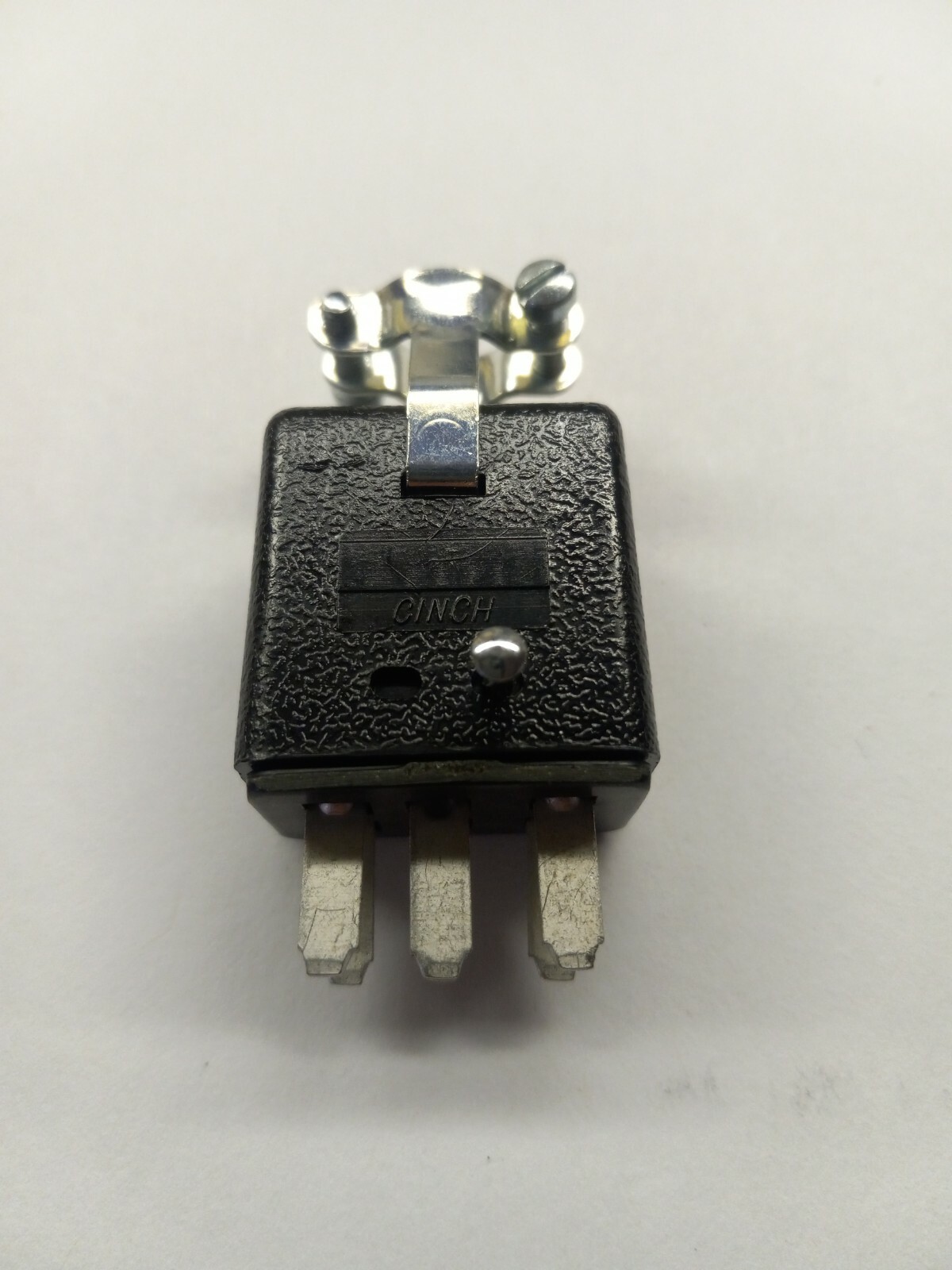 CINCH JONES P-306H-CCT 6-CONDUCTOR ACCESSORIES PLUG W/CABLE CLAMP.