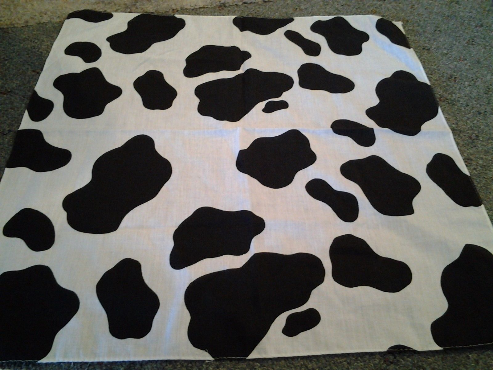 new BANDANA HANKY BLACK & WHITE COWHIDE COTTON WESTERN COWBOY HIPPIE BIKER SCARF