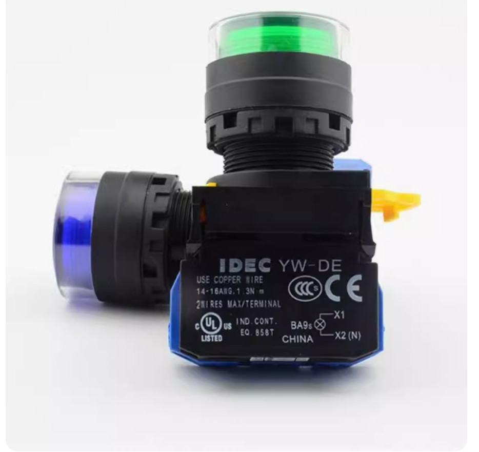 1PC NEW IDEC Self-reset button switch without light YW1L-MF2E10 red 1NO #LL