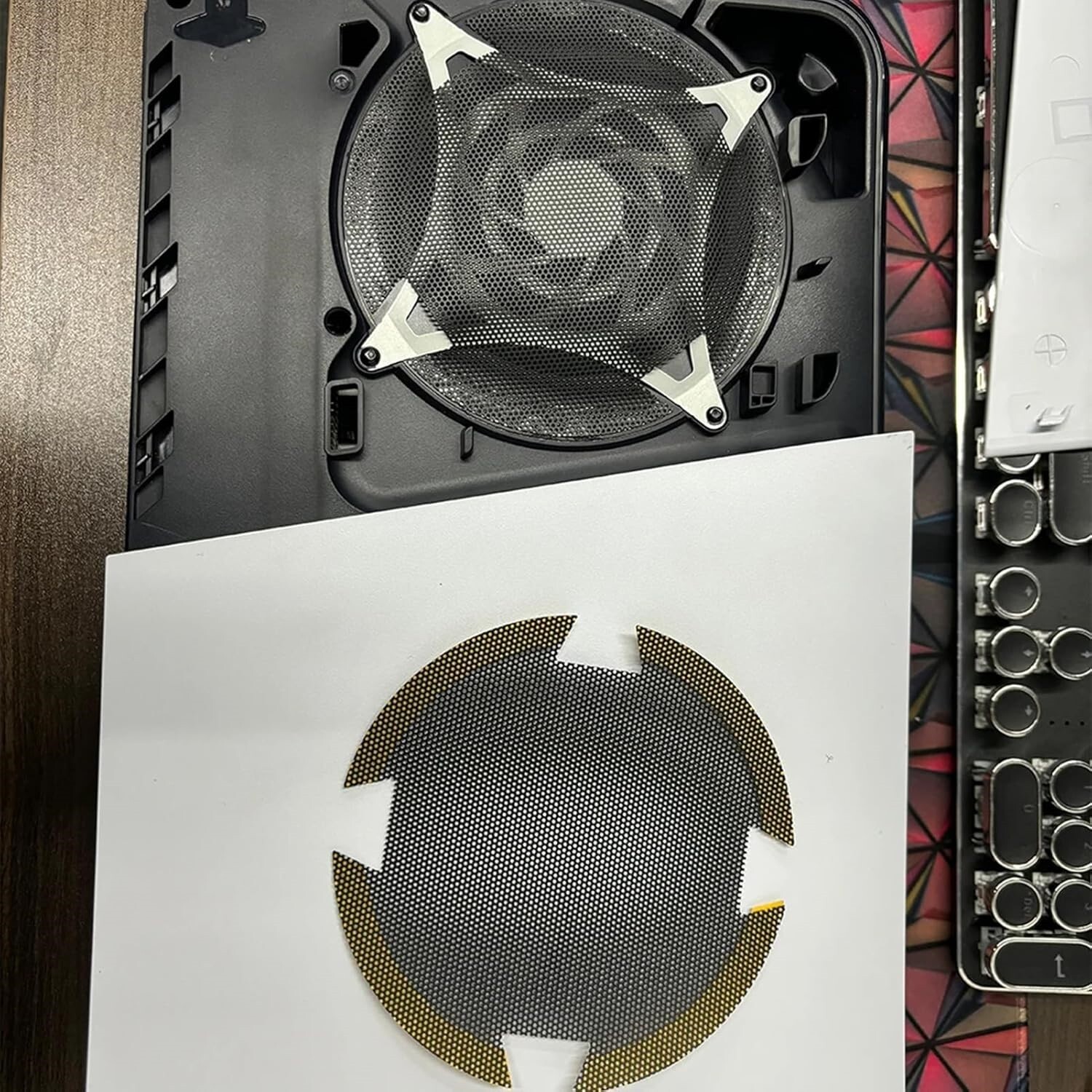 Excellent 2PCS Shield-shaped Dust-proof Mesh for PS5 Slim/Pro Game Console NEW
