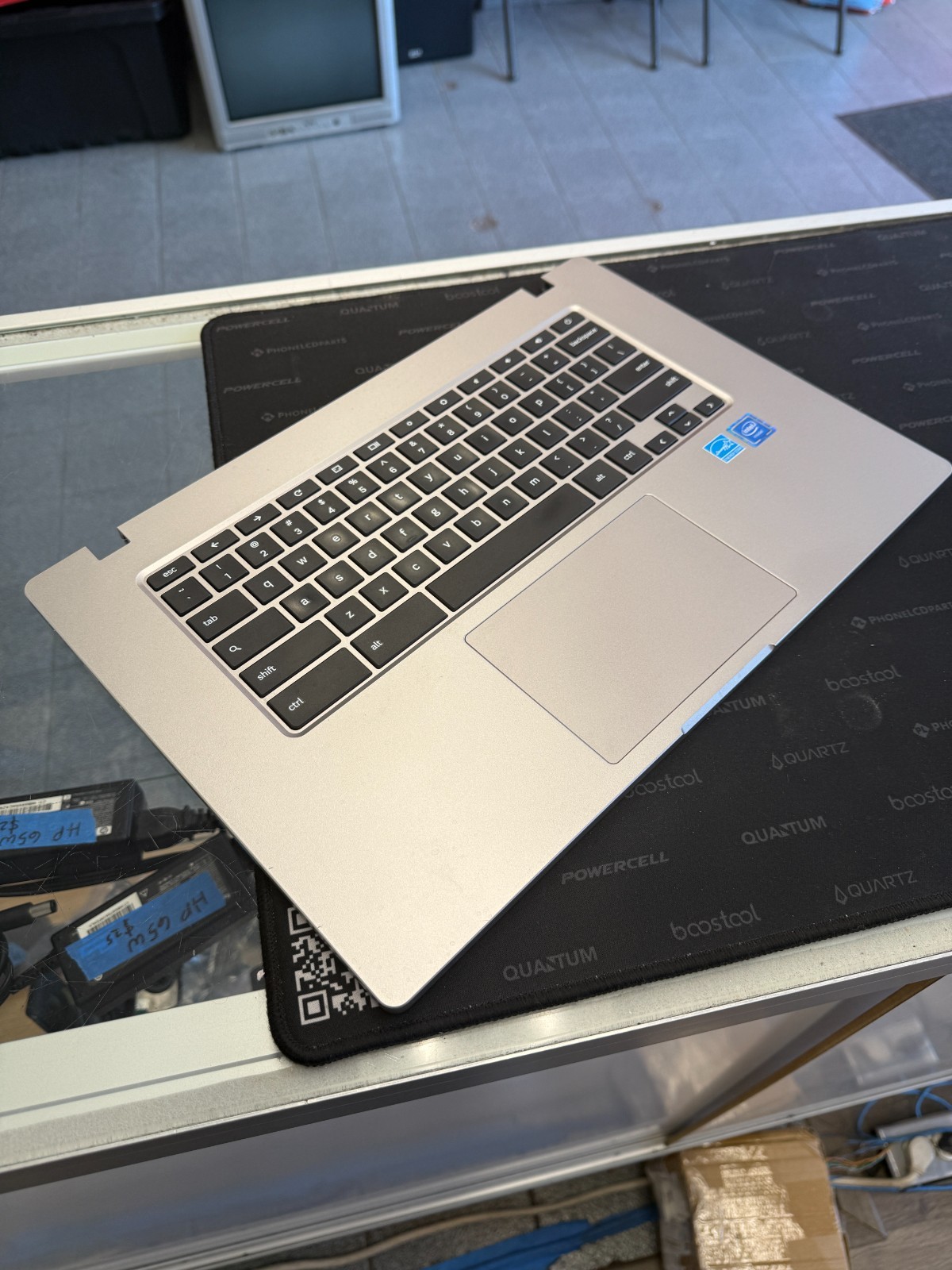 Samsung XE350XBA keyboard silver Selling for Parts or Repair, READ DESCRIPTION
