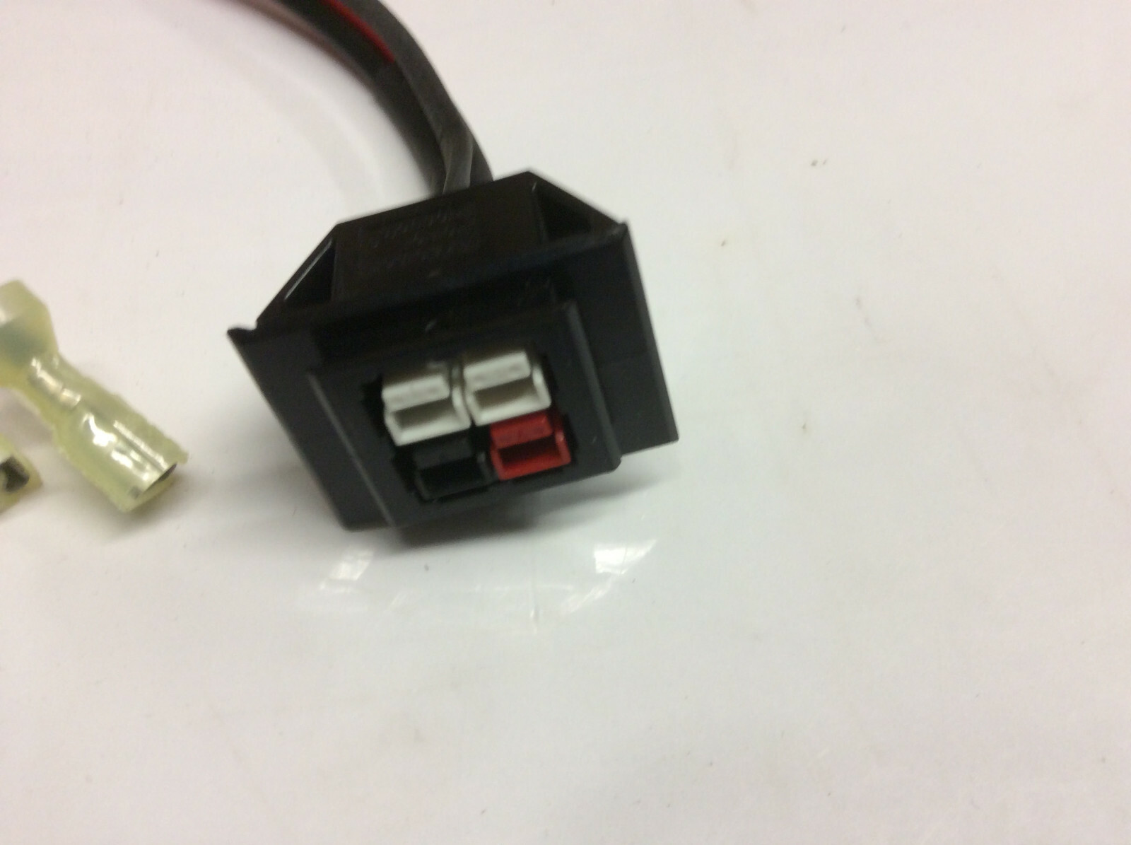New Pride Scooter Motor/Battery Box Harness DWR9905H005