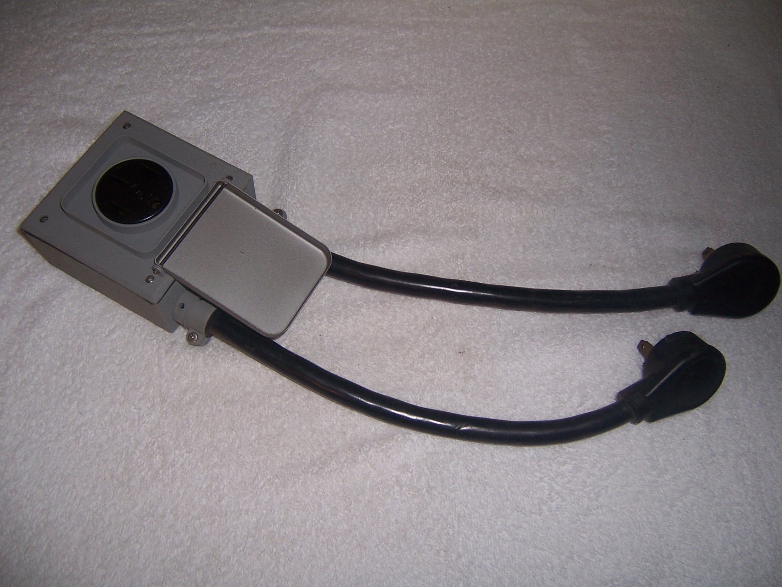 220 Volt Outlet Panel / Splitter Box