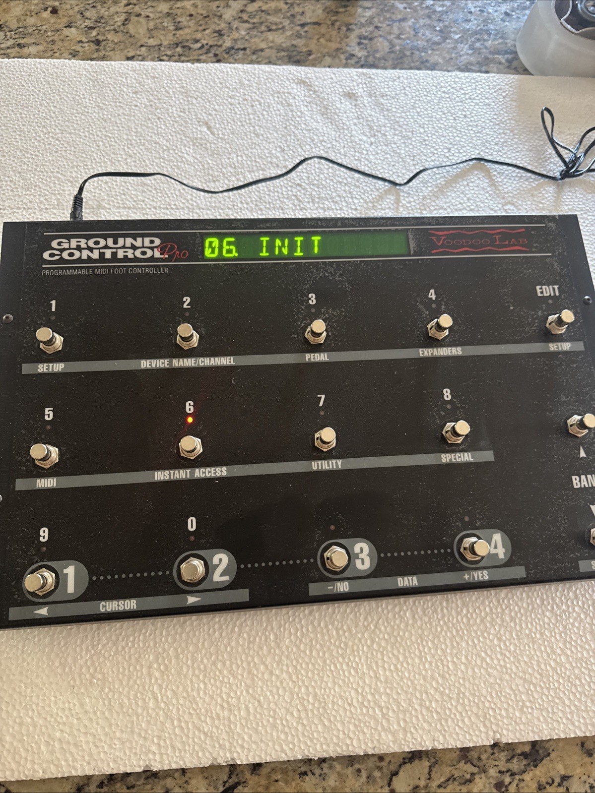 Voodoo Lab Ground Control Pro Guitar Rig MIDI Switching System