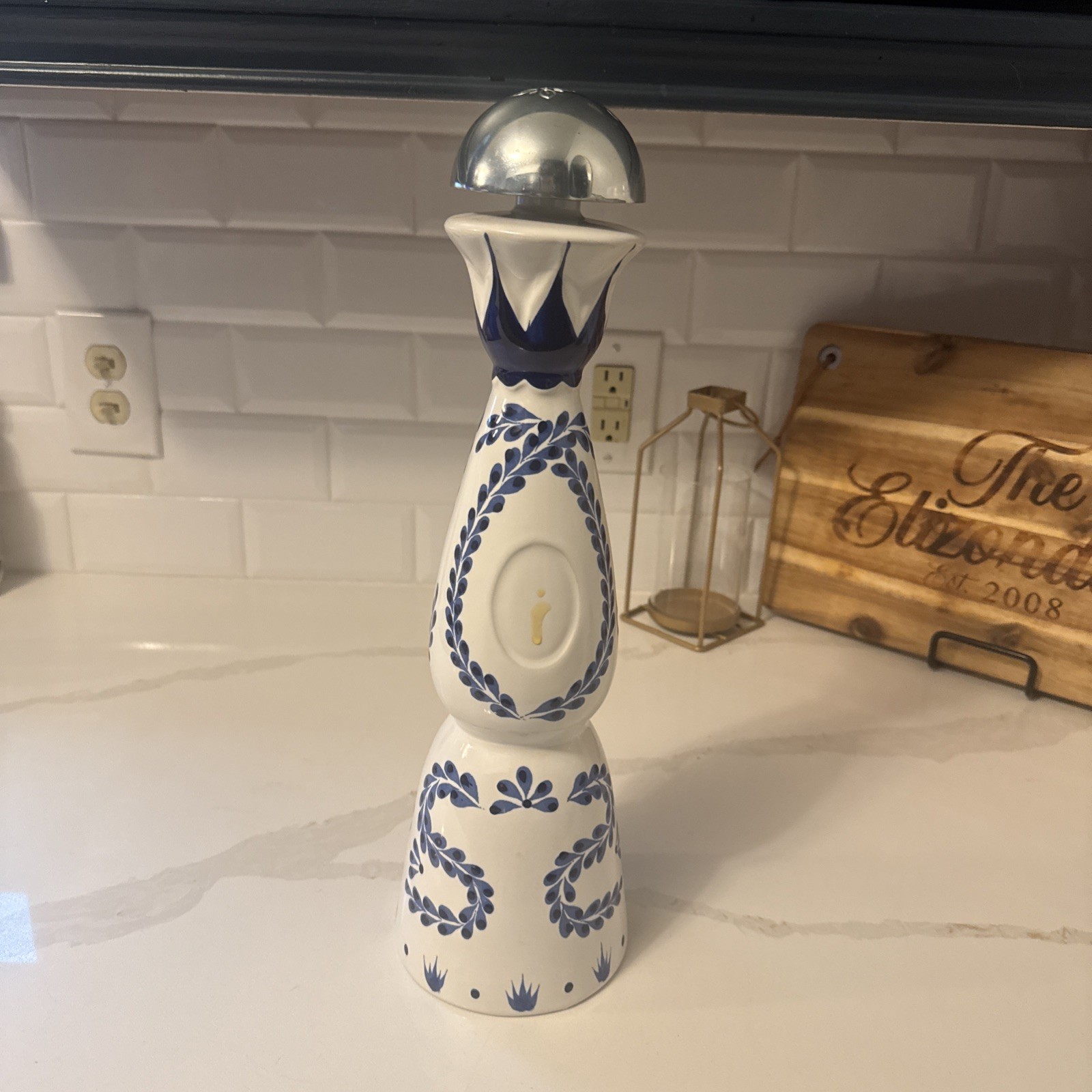 Empty Clase Azul Reposado Ceramic Bottle / Hand Painted / 750 ml Size/New Style