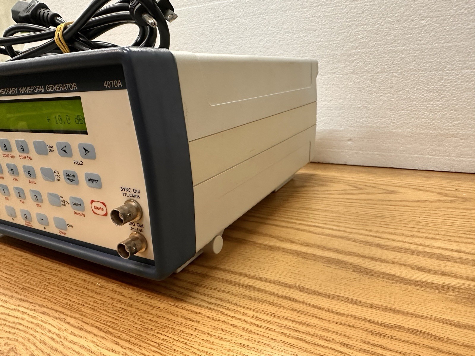 BR 4070A precision 21.5 MHz multi function arbitrary waveform generator