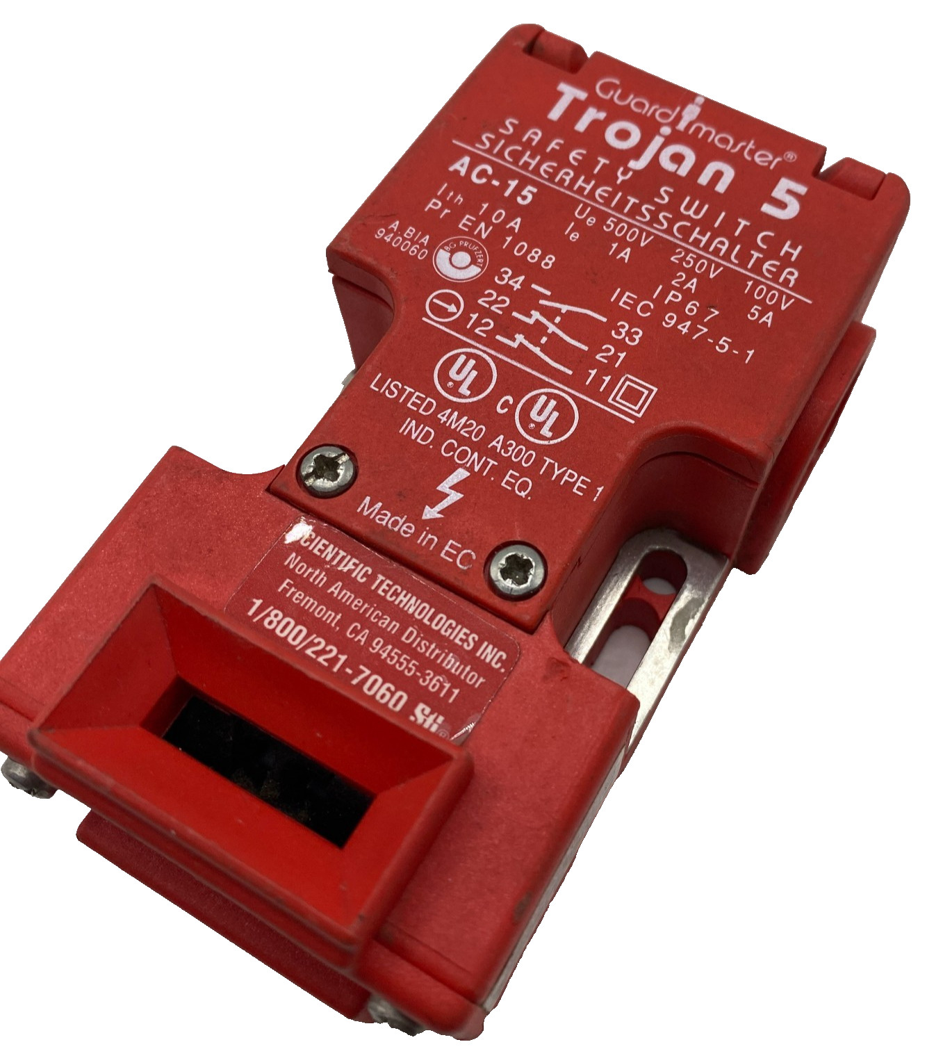 GUARDMASTER TROJAN-5 SAFETY SWITCH SICHERHEITSSCHALTER 11110 LOT 50015 AC-15