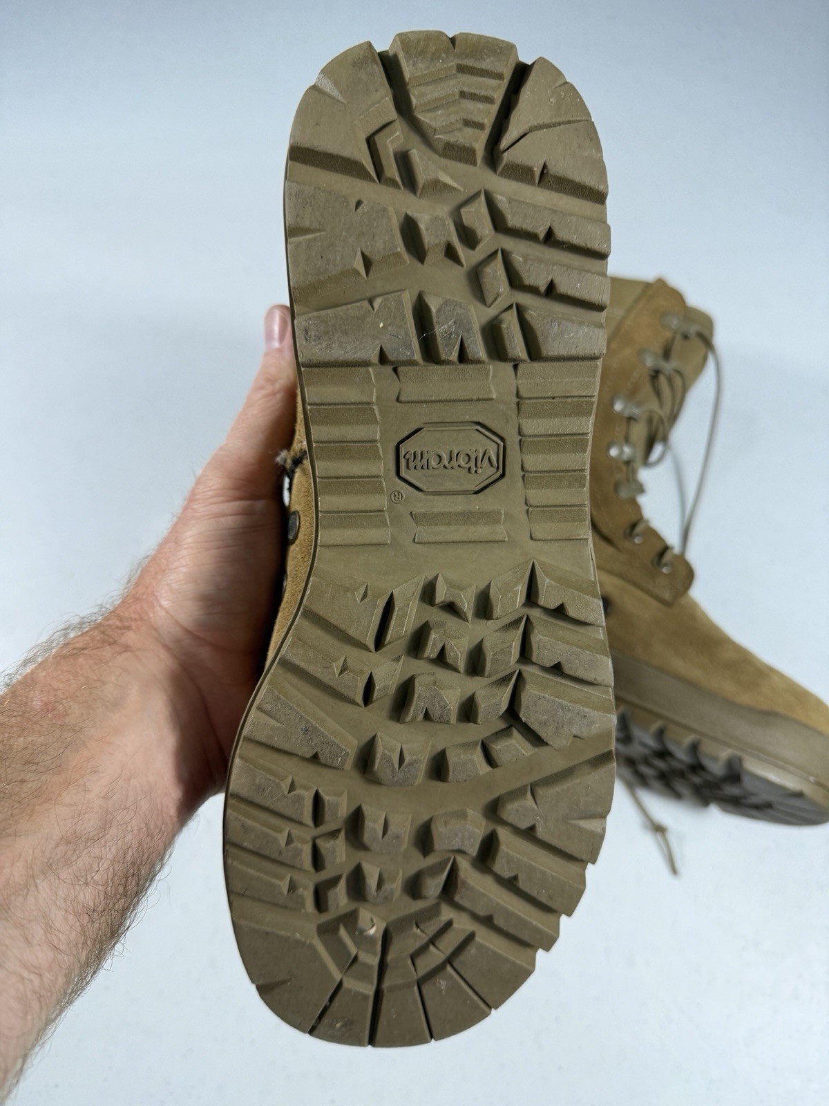 Belleville AHWC 07.0 W Tan Suede Combat Boots Mens 7 Wide Military Tactical