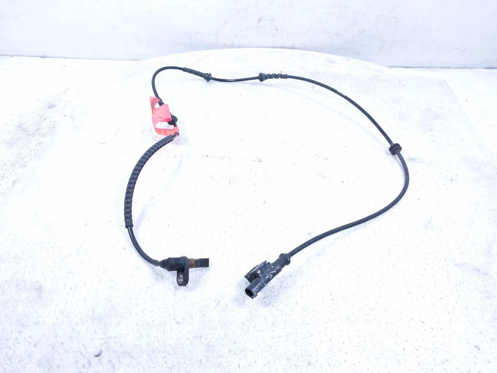 2015-2023 Jeep Renegade Rear Passenger Abs Wheel Speed Sensor 68372700A