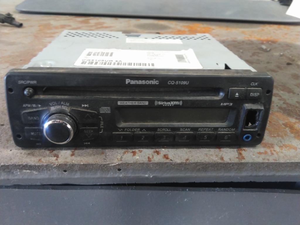 Replaces CQ5109UB 2009 MACK CXU612 RADIO AM/FM/CD ,  MD