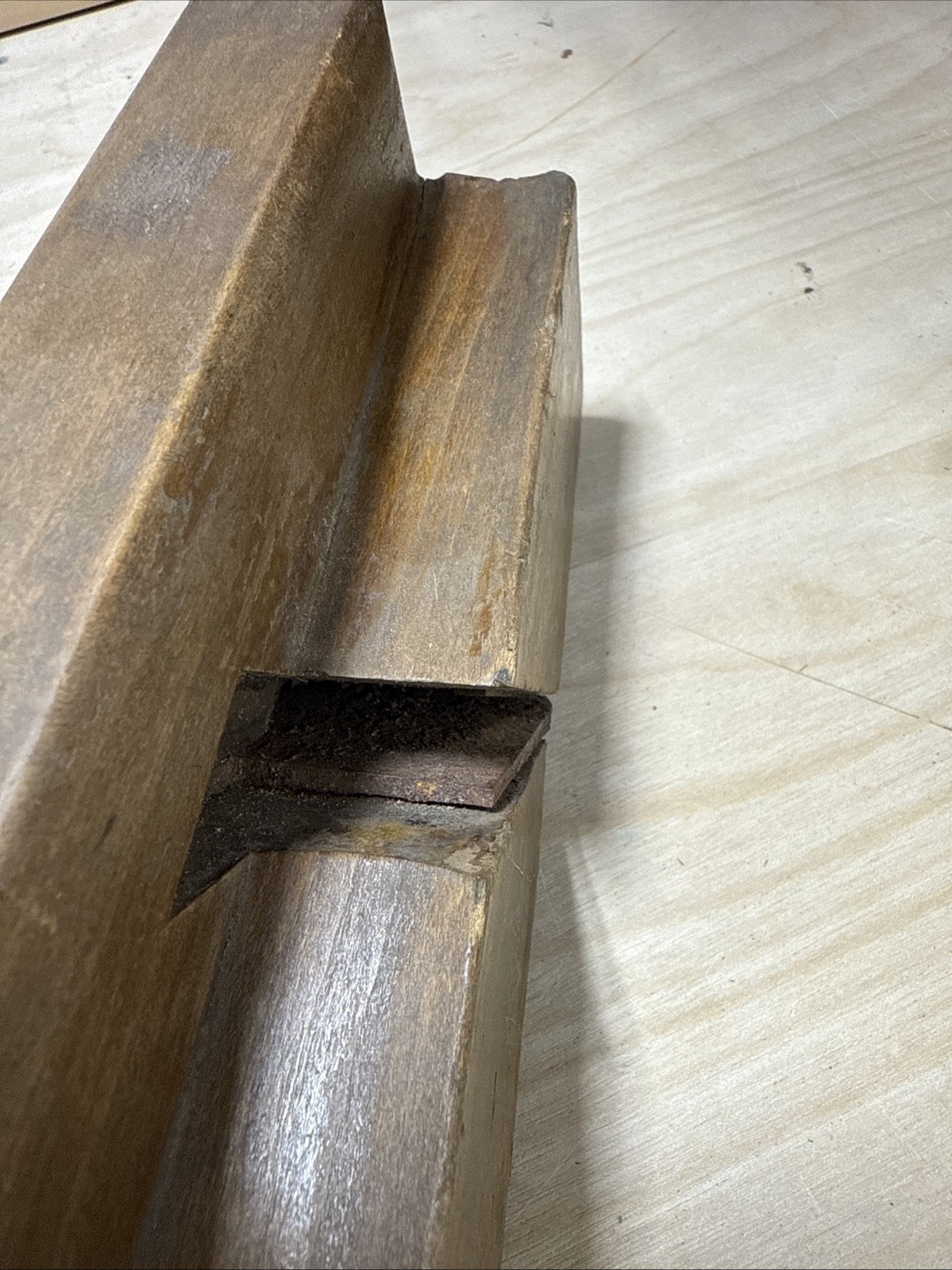 Unmarked Wooden Plane (listing #16)