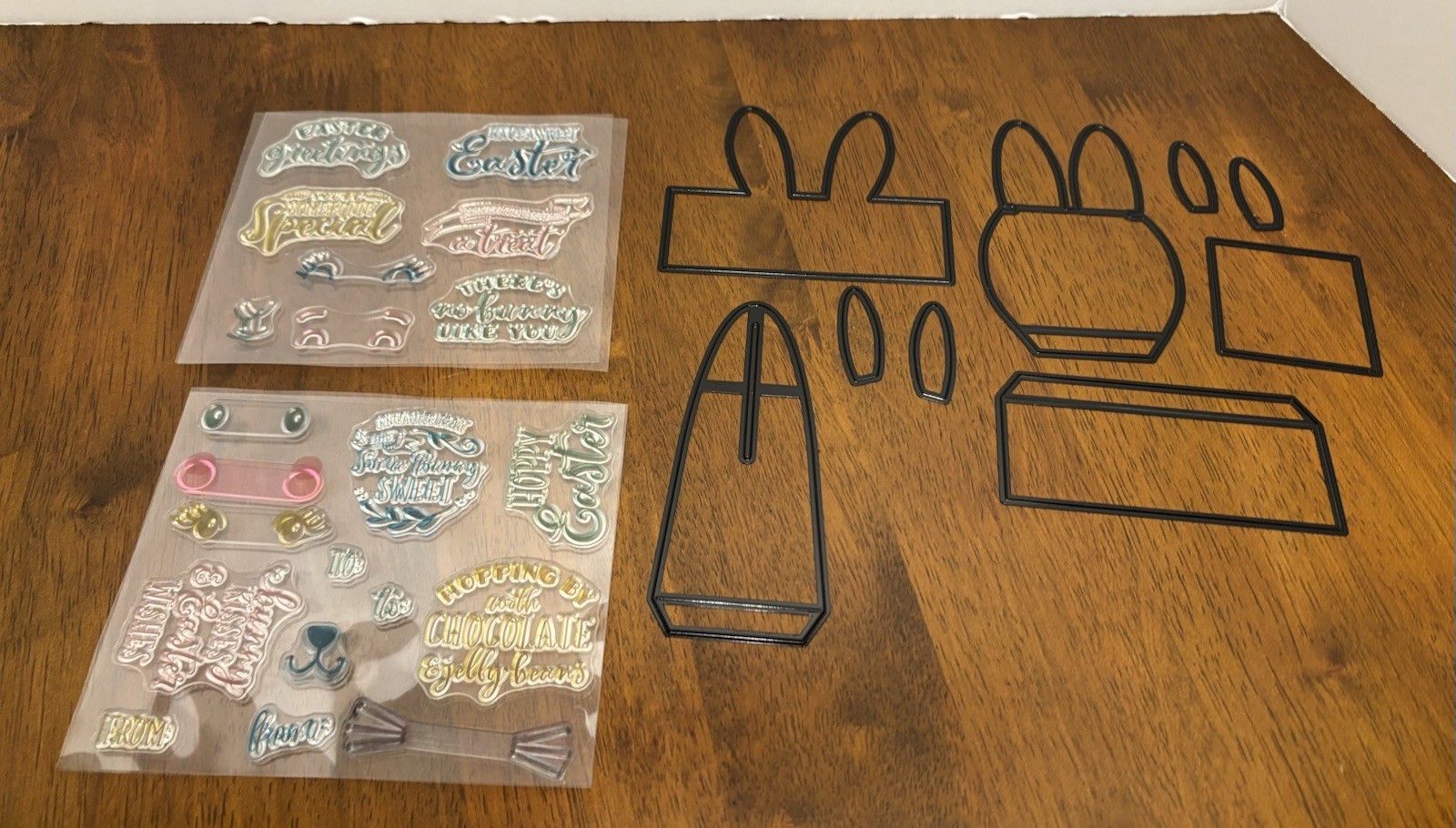 Diamond Press Bunny Treat Box/Treat Bag Topper. ￼￼