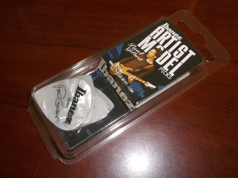 NEW Ibanez Artist Model Paul Gilbert Guitar Picks (6) - PEARL, B1000PGPW
