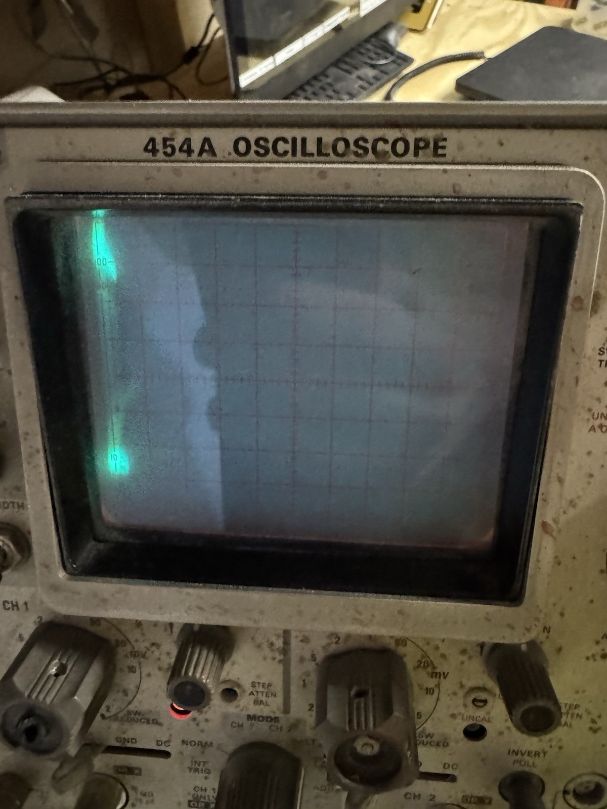 Tektronix 454A 2 Channel Oscilloscope ***Powers On***Untested***