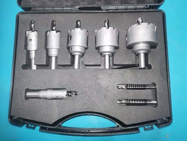 New 8 Piece TCT Tipped Hole Saw Electrical Conduit Kit