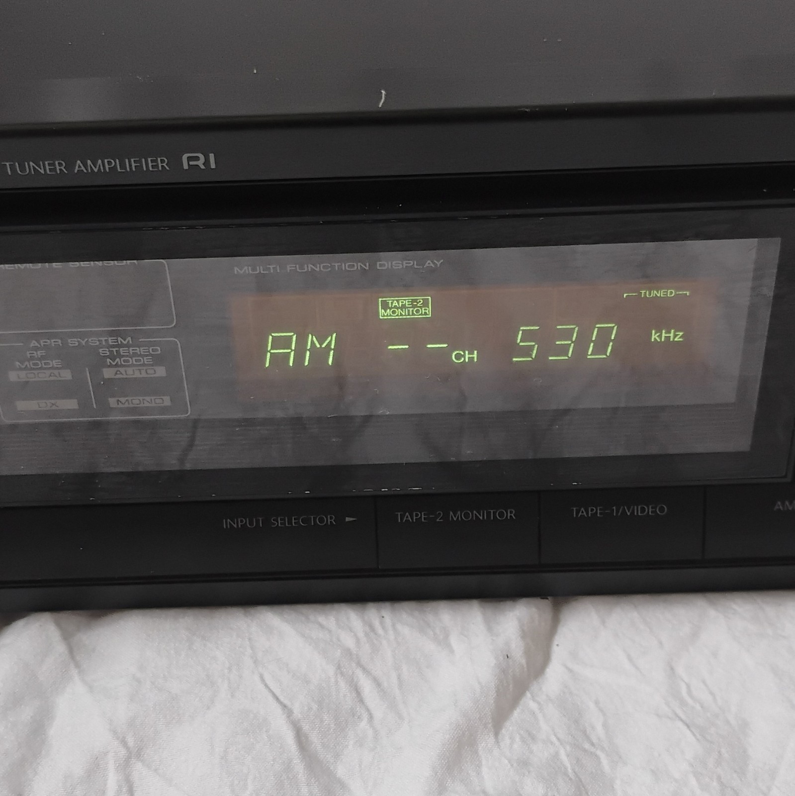 Onkyo TX-822 Quartz Synthesized Tuner Amplifier