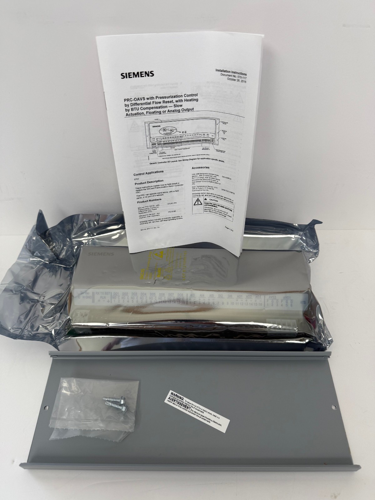 SIEMENS 570-811PA PROG BACNET PRC-OAVS PRES CONTROLLER  NEW OPEN BOX