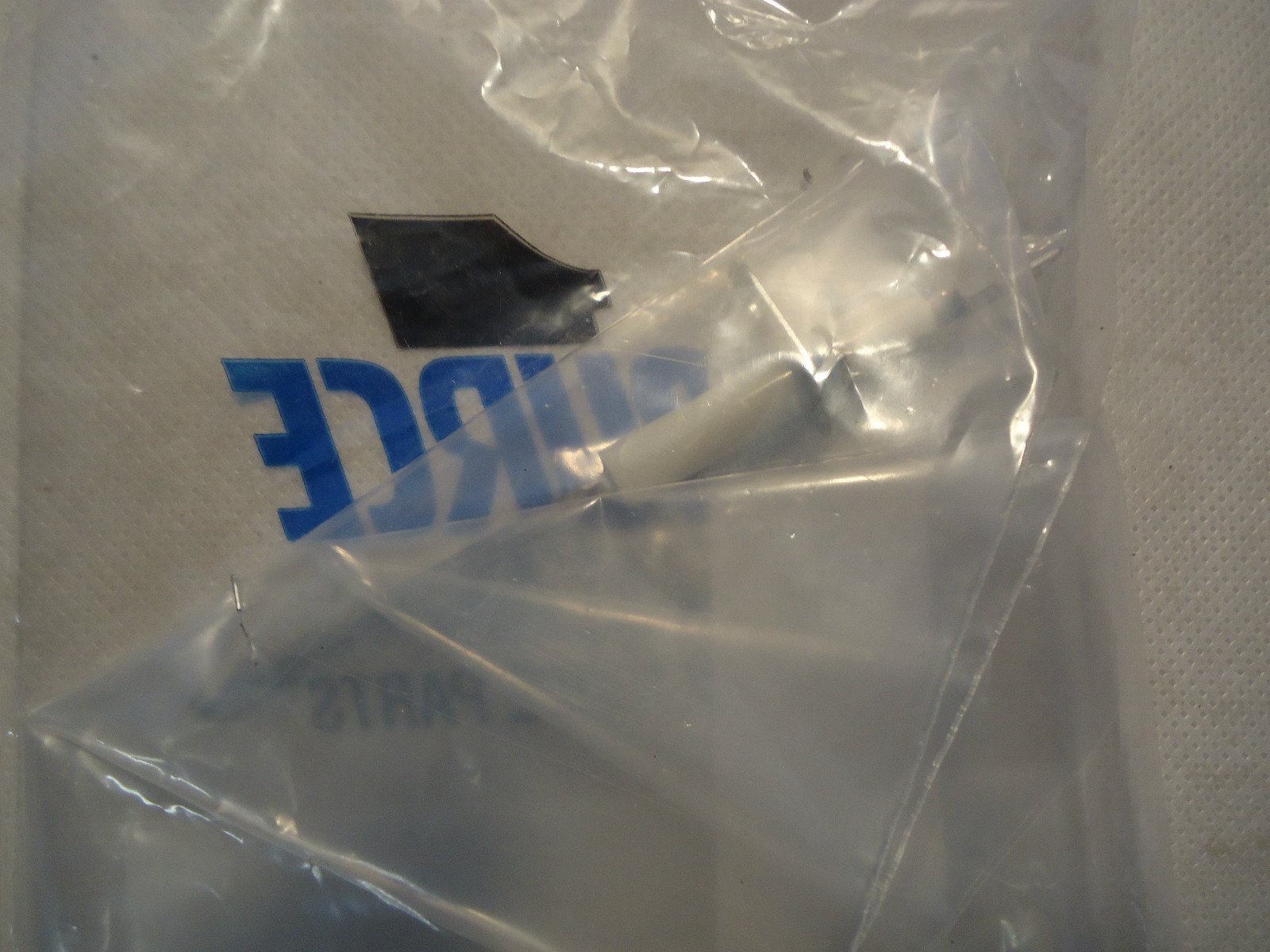 NEW IN FACTORY PACKAGE SOURCE1 02525434700 FLAME SENSOR