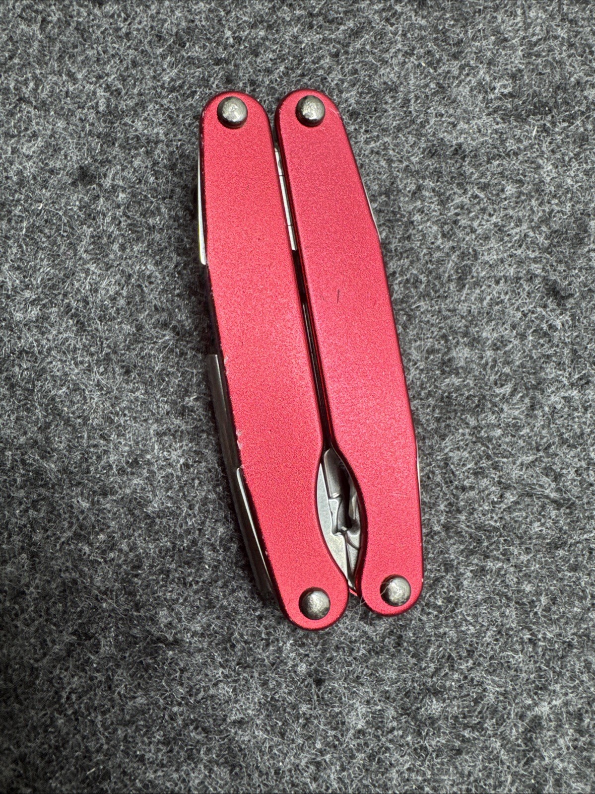 Rare Leatherman Red Multi Tool Hunting /Camping
