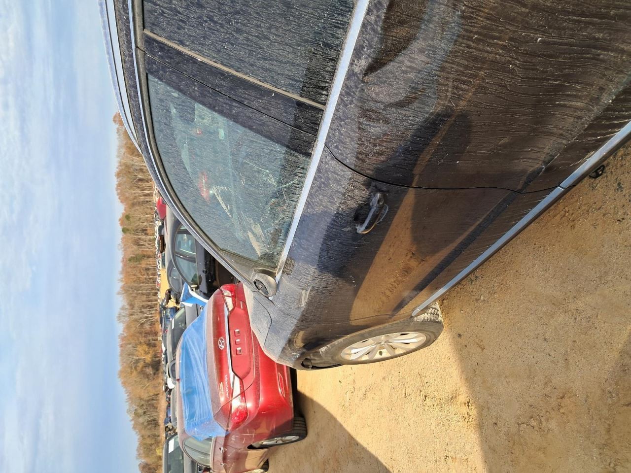 Q5 2013 Glove Box 4874559