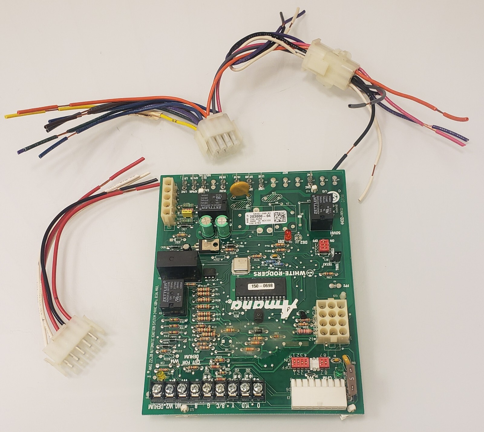 50V61-288-02 203000-04 GUVA070CX40 OEM control board of  Amana Furnace