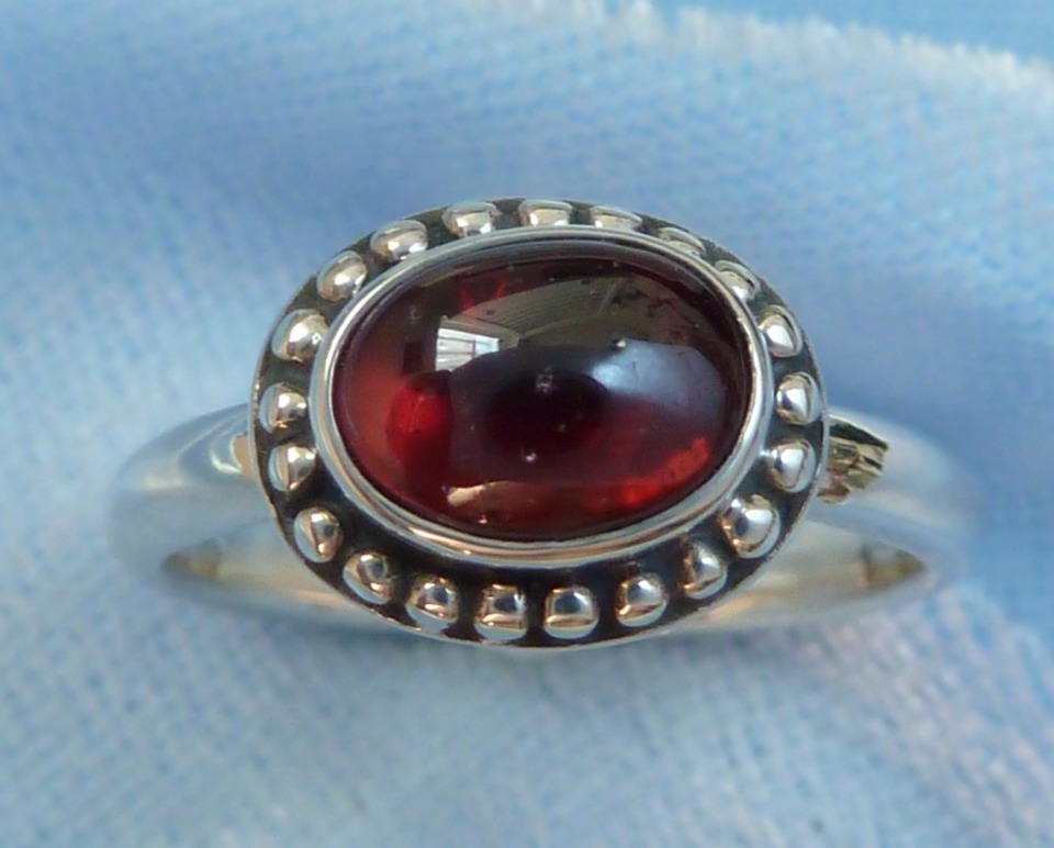 Beautiful Sterling Ring, 7 X 5mm Natural Garnet, Konder #558