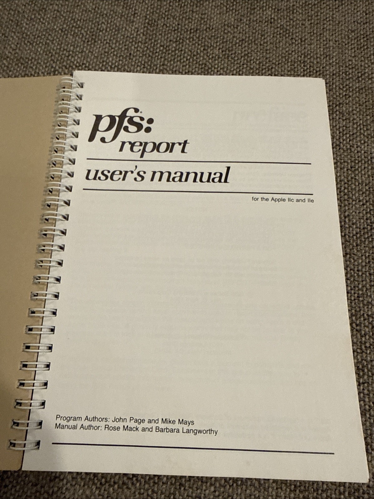 PFS: Report Apple Software & Manual 5.25" Report & Sort work IIc and IIe
